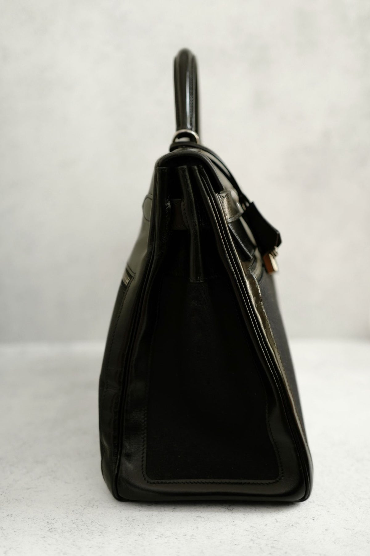 Hermes Kelly 40 Lakhis Noir Calfskin Leather Palladium Hardware