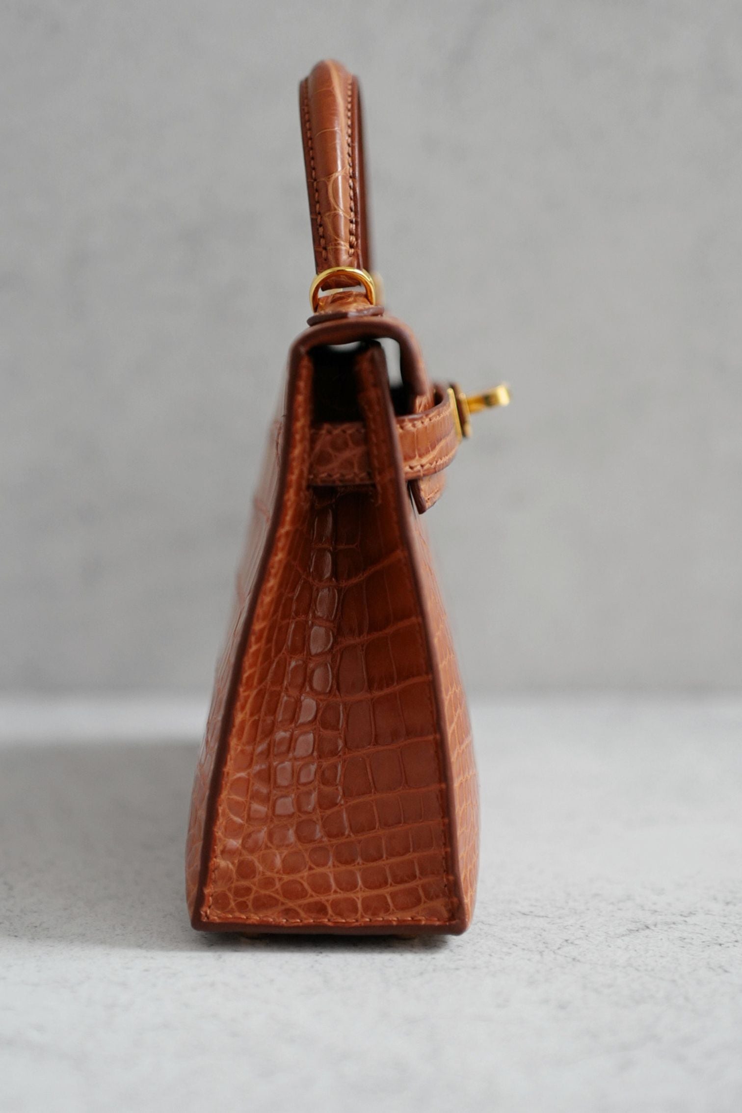 Hermès Mini Kelly Gold Sellier Alligator Mississippiens GHW G Stamp