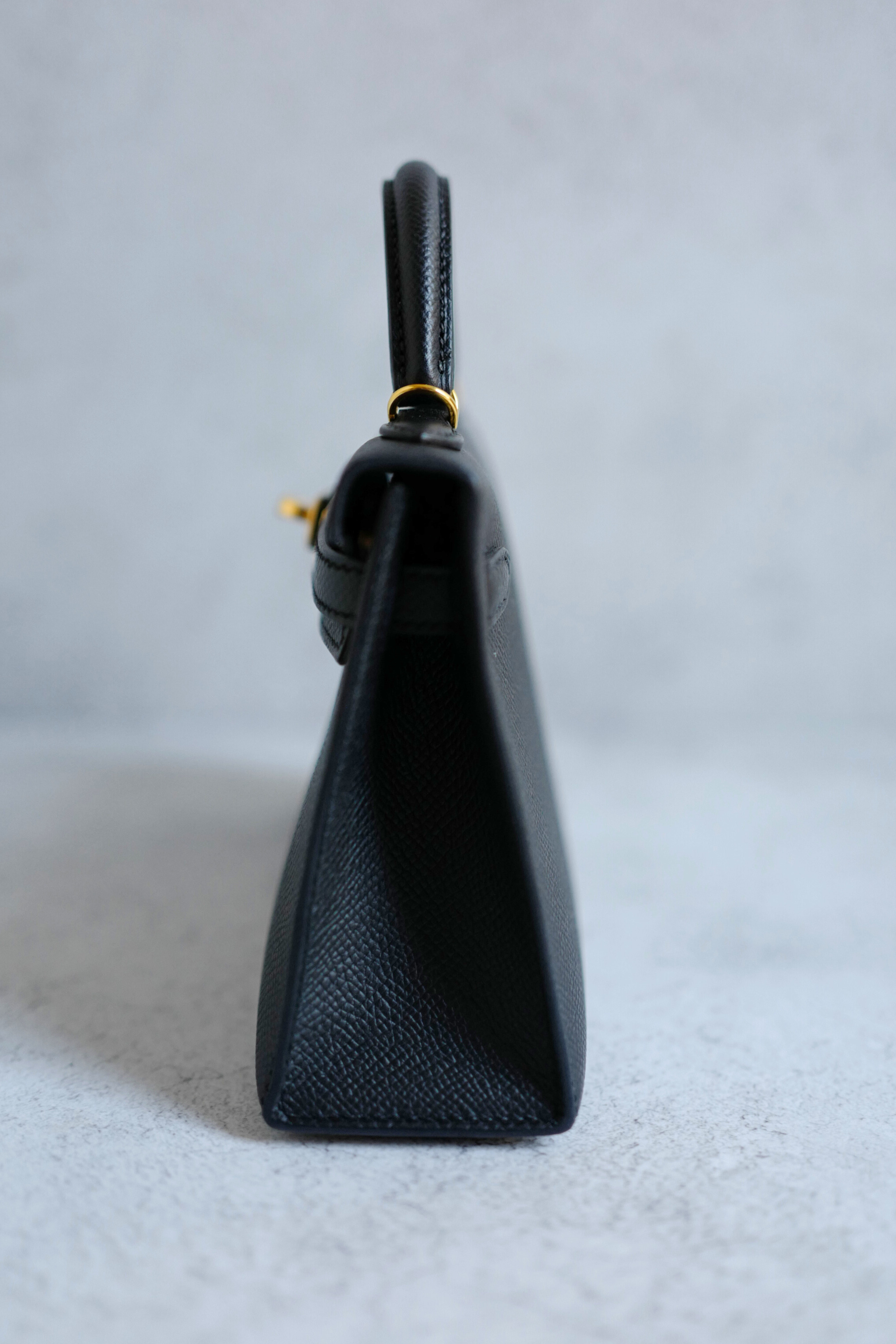Hermès Mini Kelly 20 Black Epsom Leather with Gold Hardware Stamp W