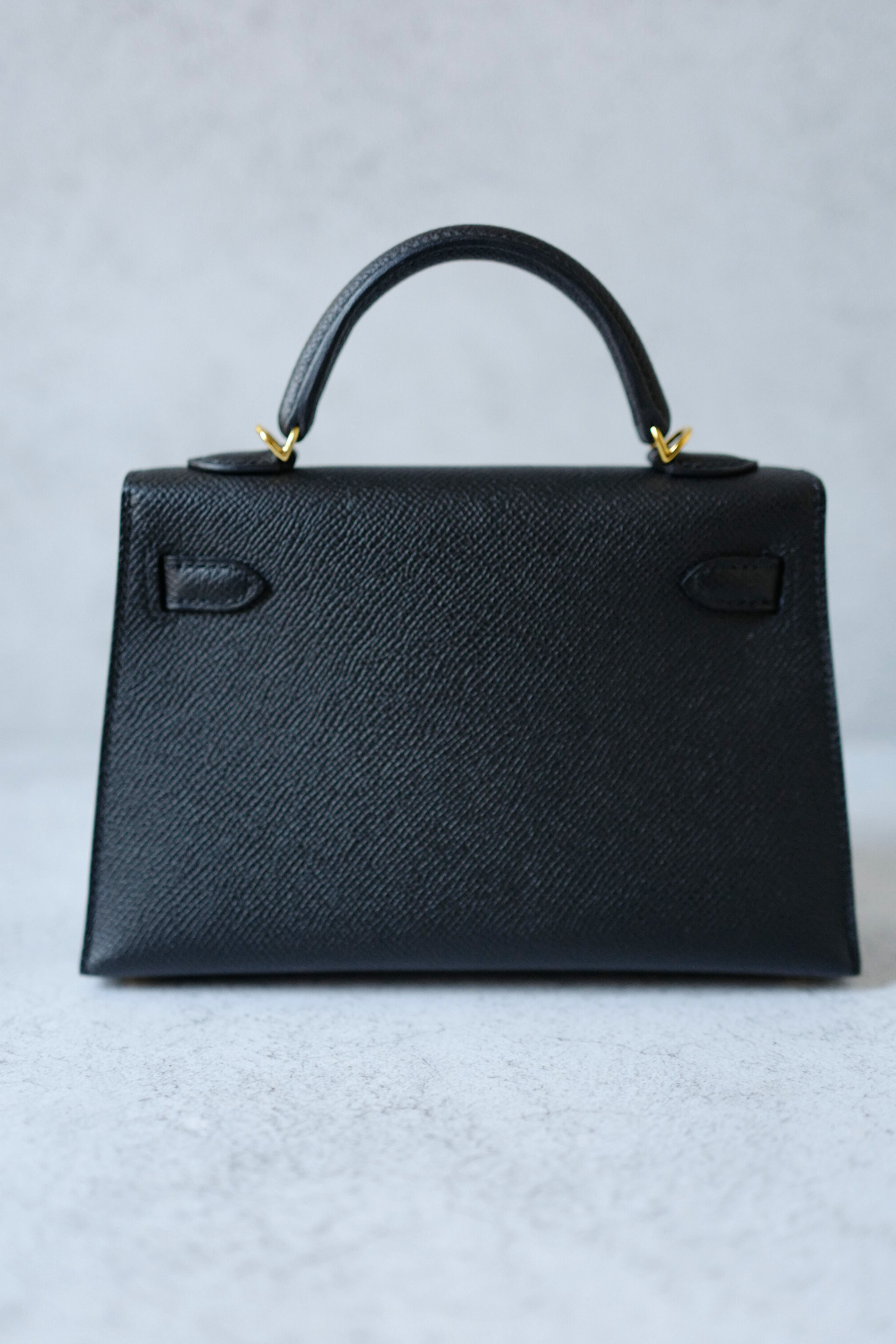 Hermès Mini Kelly 20 Black Epsom Leather with Gold Hardware Stamp W