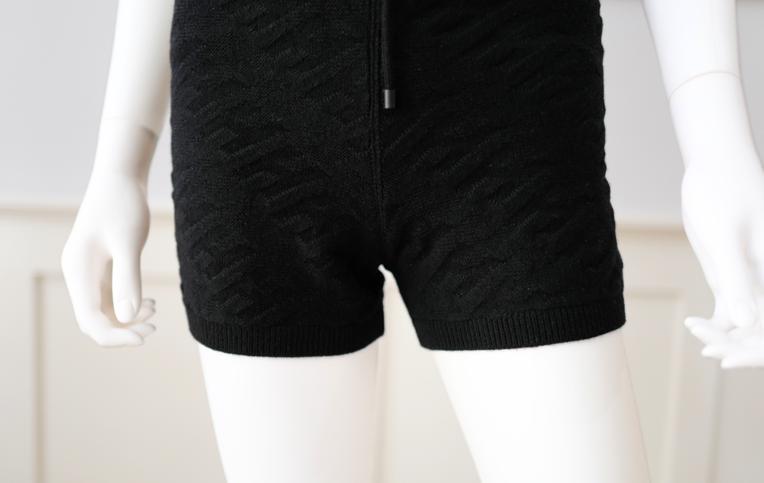Hermes RTW Short Maille Loungewear Voyage Noir Black Size 36