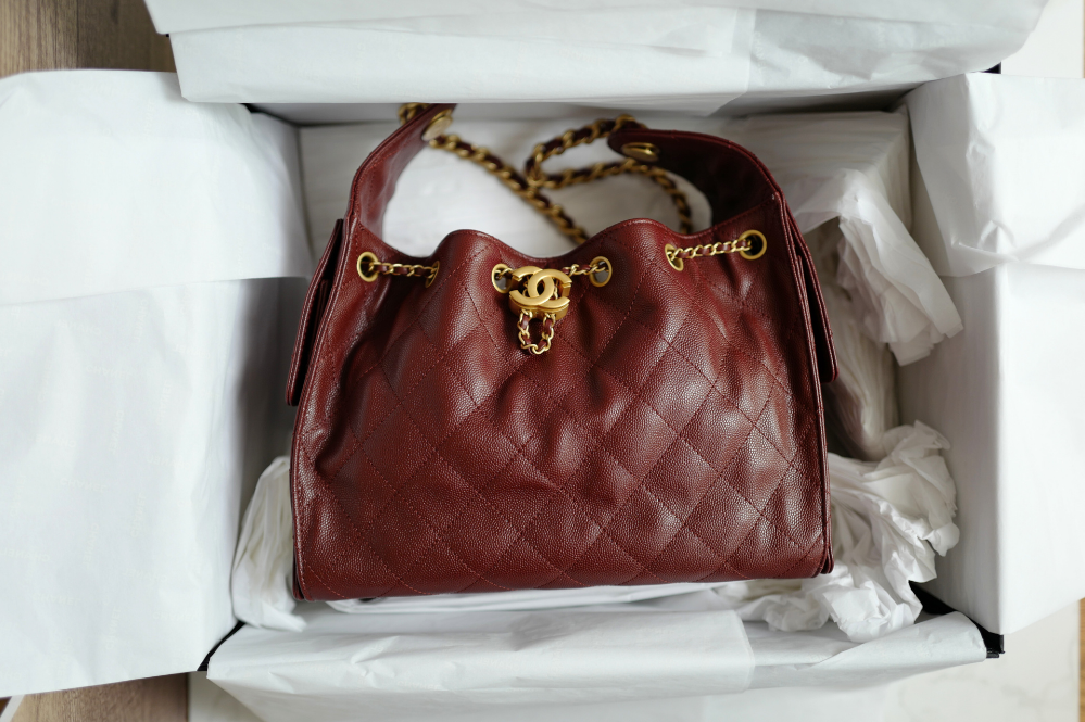 NEW CHANEL Spring-Summer 2025 25S Small Hobo Bag Grained Calfskin Burgundy