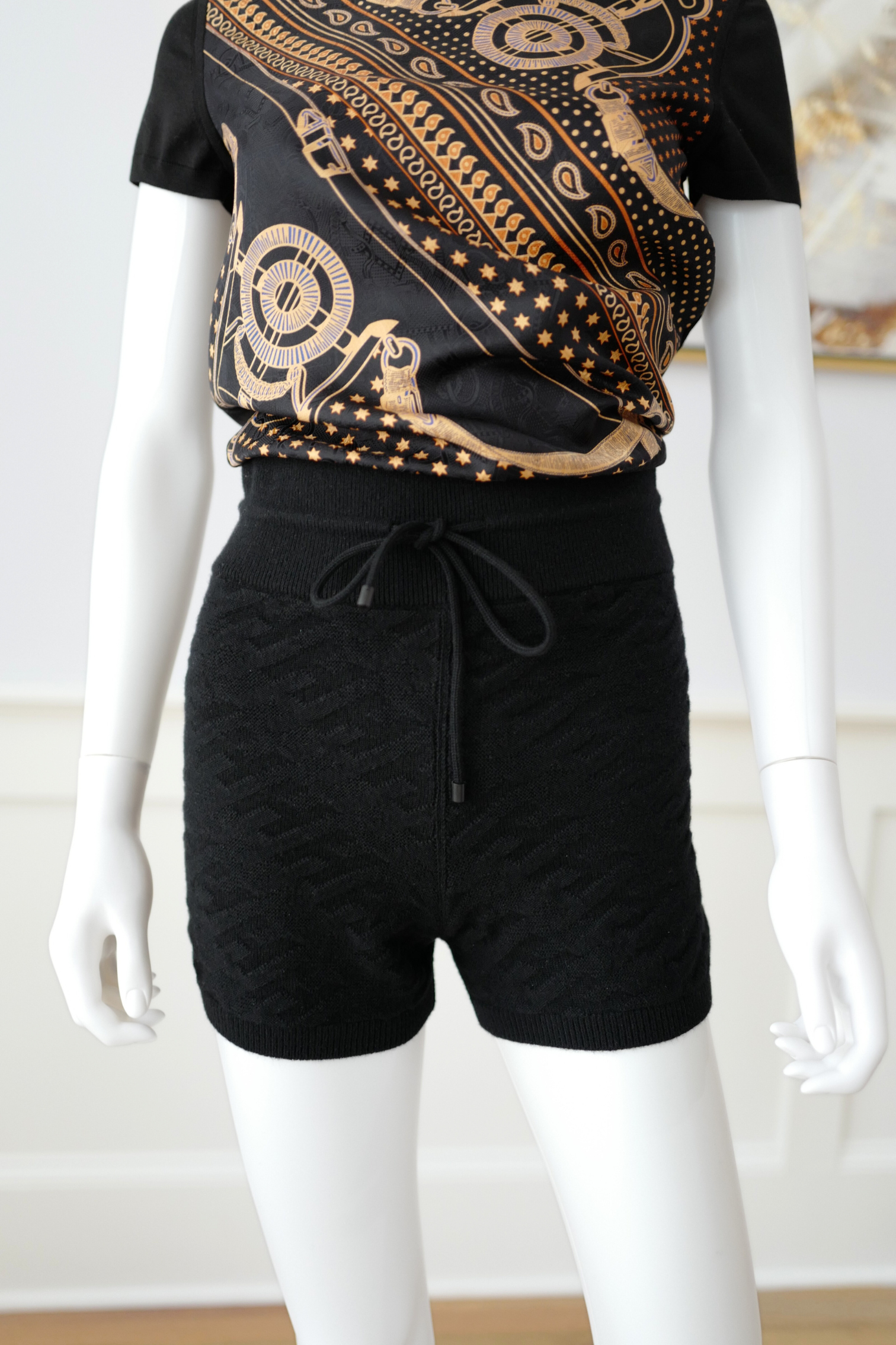 Hermes RTW Short Maille Loungewear Voyage Noir Black Size 36