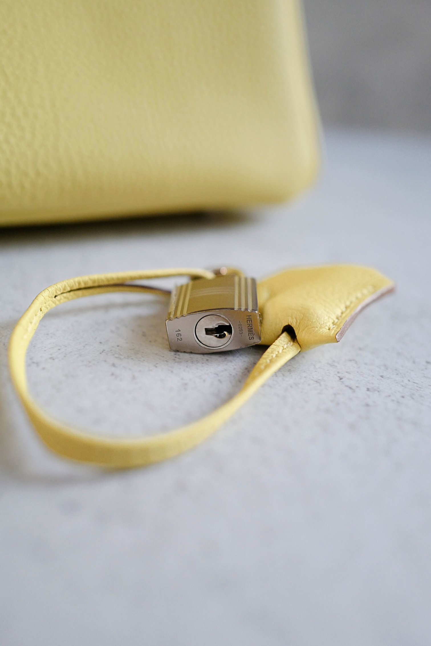 BNIB Hermès Birkin 25 Bag Jaune Poussin Togo Leather Palladium Hardware Stamp W