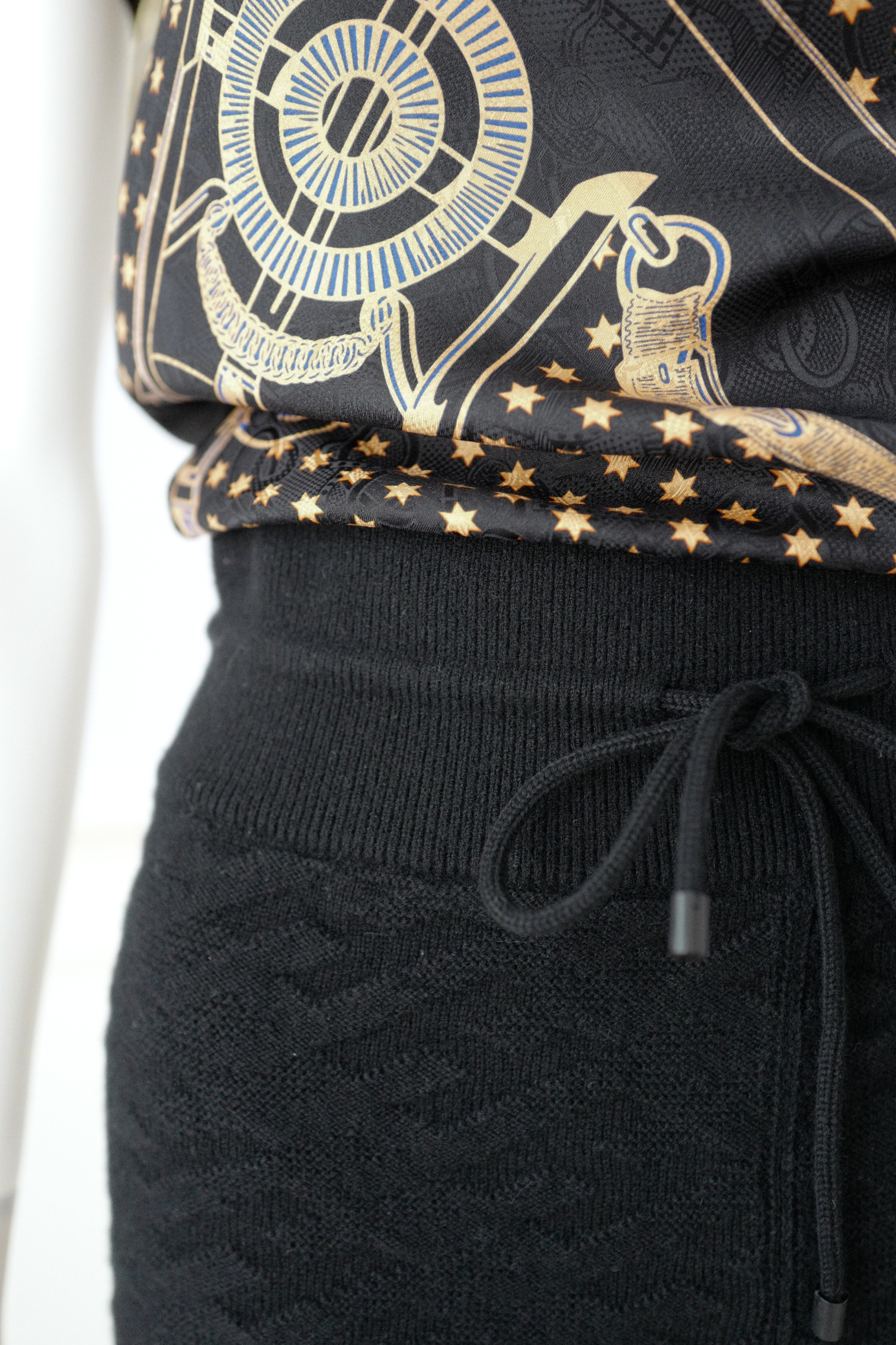 Hermes RTW Short Maille Loungewear Voyage Noir Black Size 36
