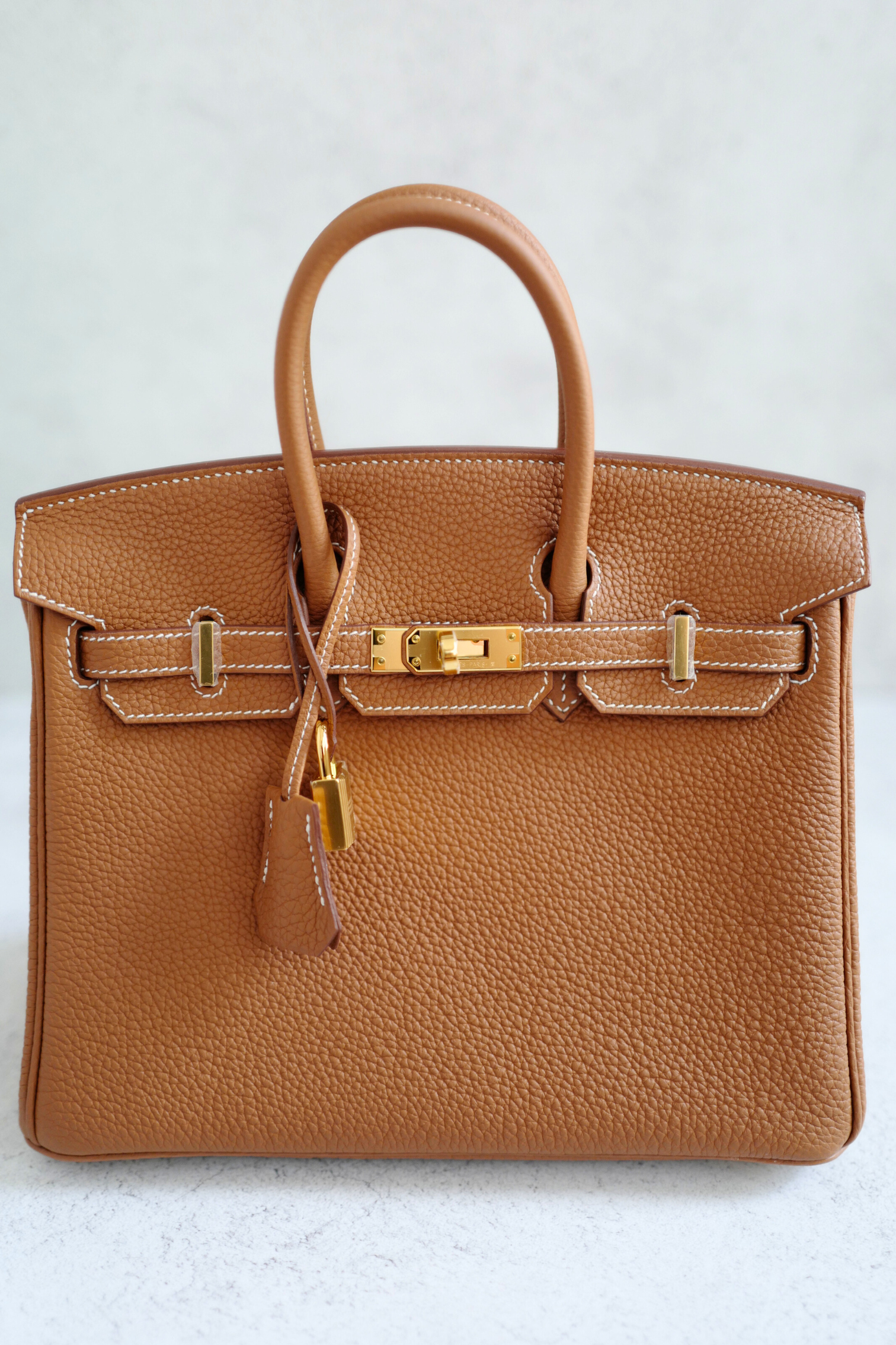 BNIB Hermès Birkin 25 Bag Gold Togo Leather with Gold Hardware