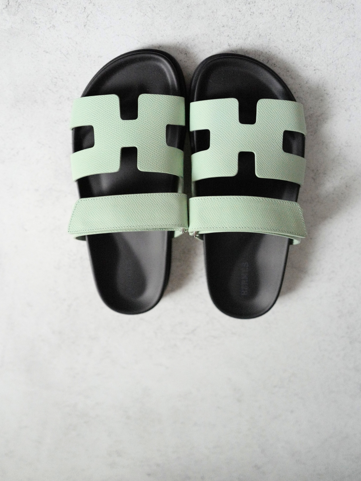 BNIB Hermès Chypre Sandals Vert Jade Green Leather Women’s Size 37