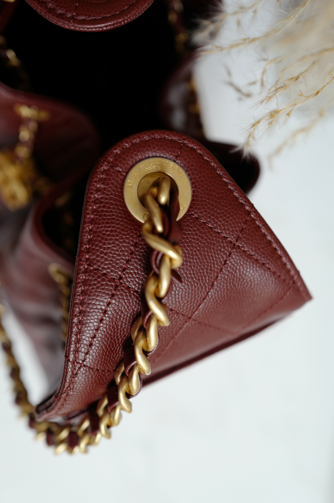 NEW CHANEL Spring-Summer 2025 25S Small Hobo Bag Grained Calfskin Burgundy