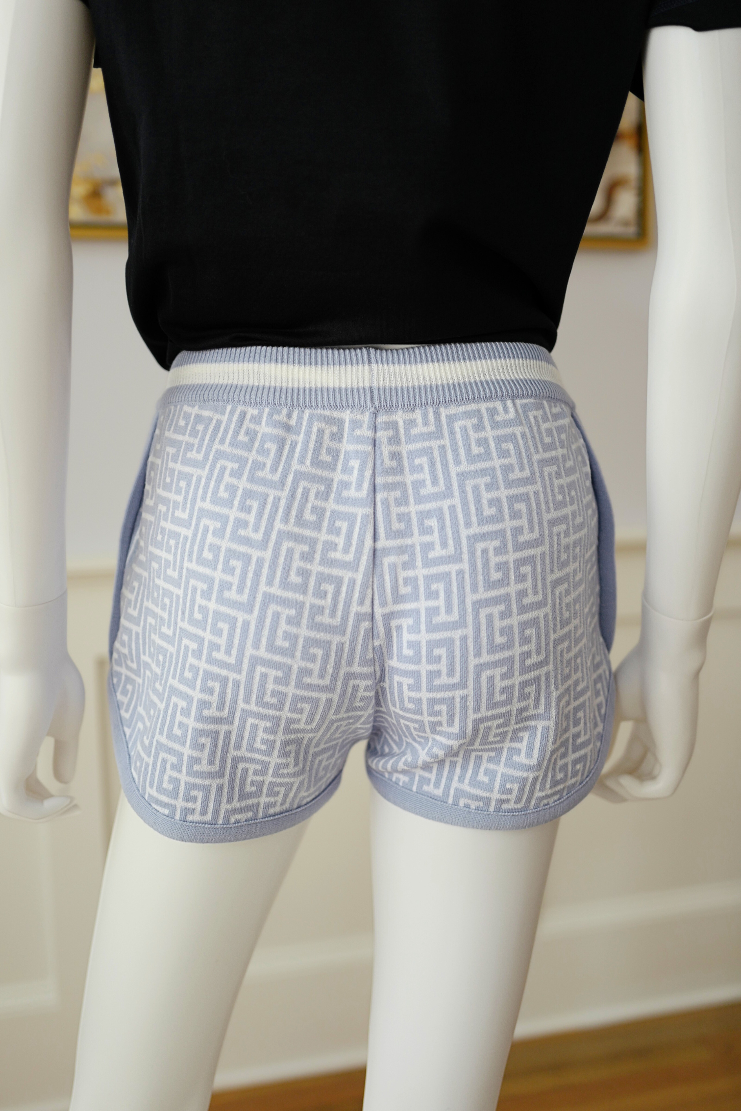 Balmain Monogram Jacquard Wool Blend Tennis Shorts size 36 NEW