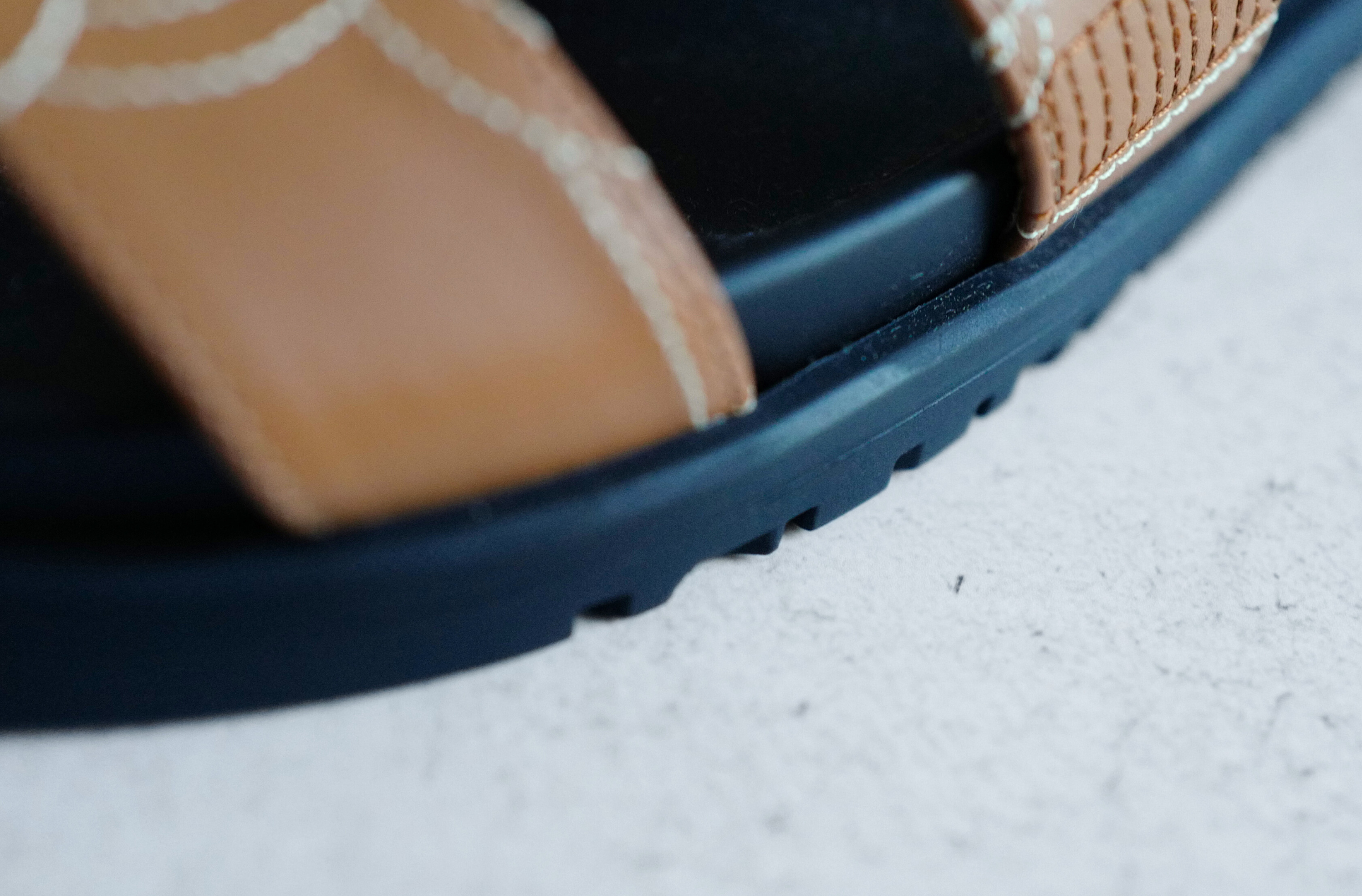 Hermès Chypre Sandal Naturel Panoplie Equestre Embroidered Calfskin Size 38