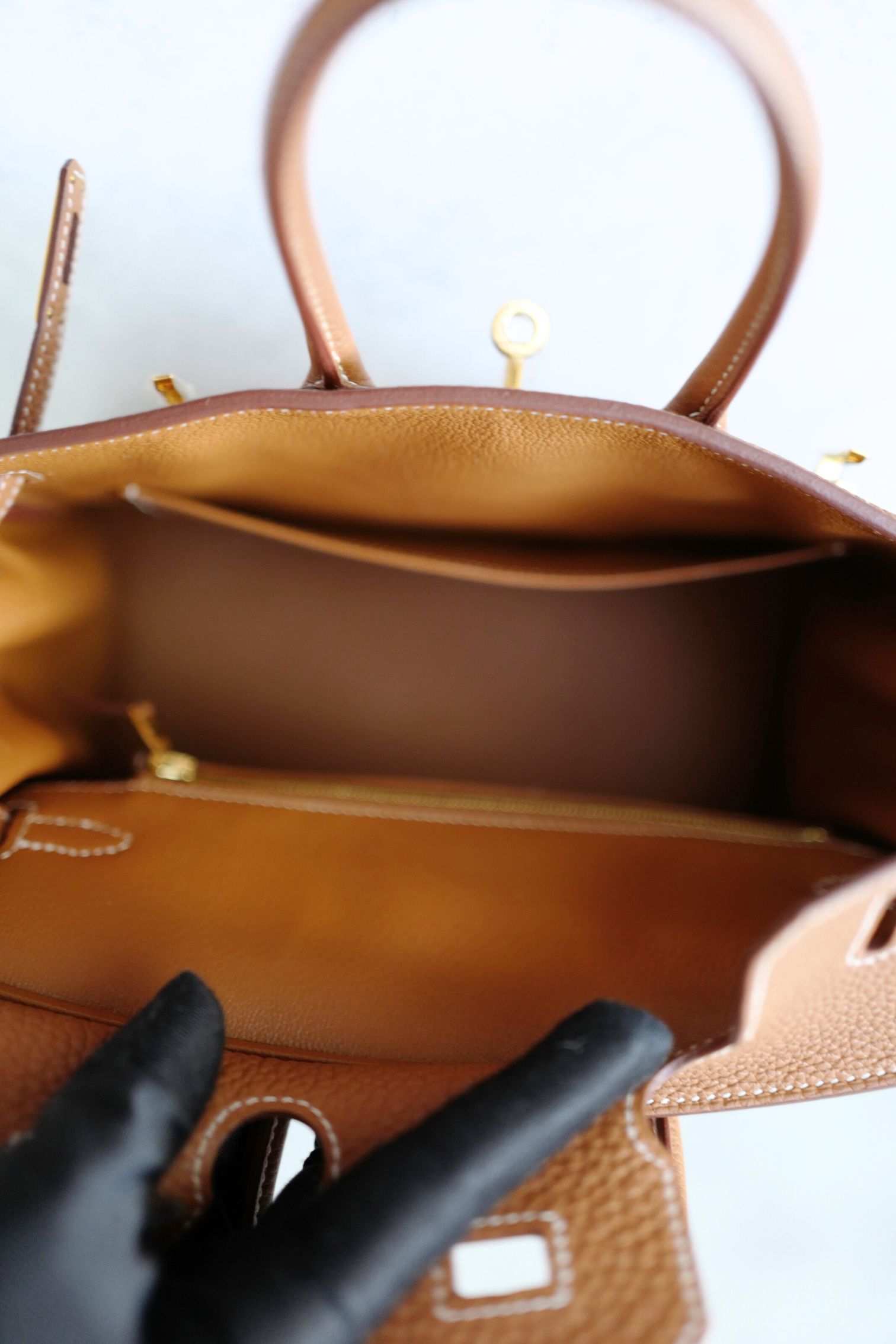 BNIB Hermès Birkin 25 Bag Gold Togo Leather with Gold Hardware