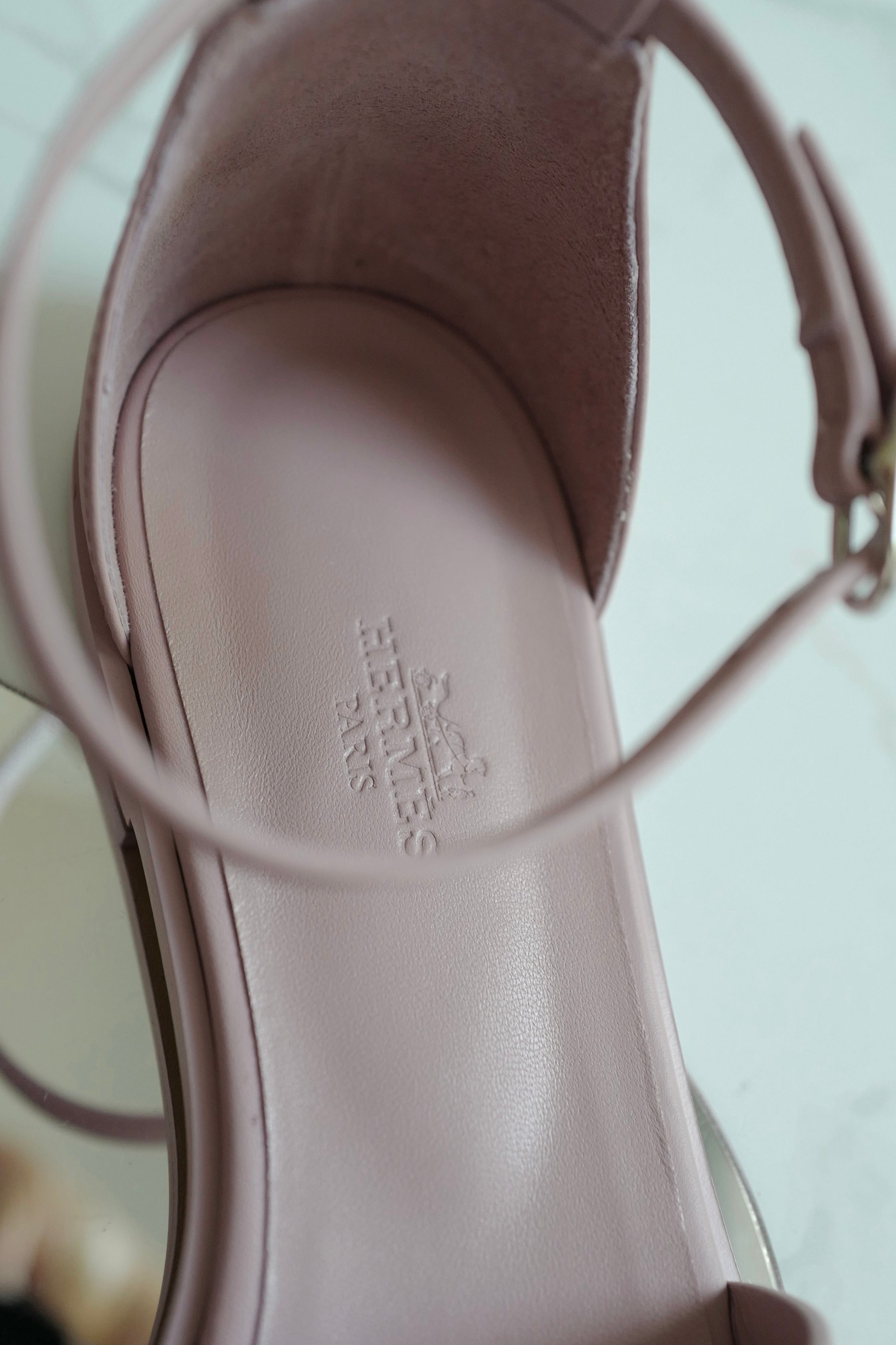 BNIB Hermes Santorini Sandal In rose cancan Size 39