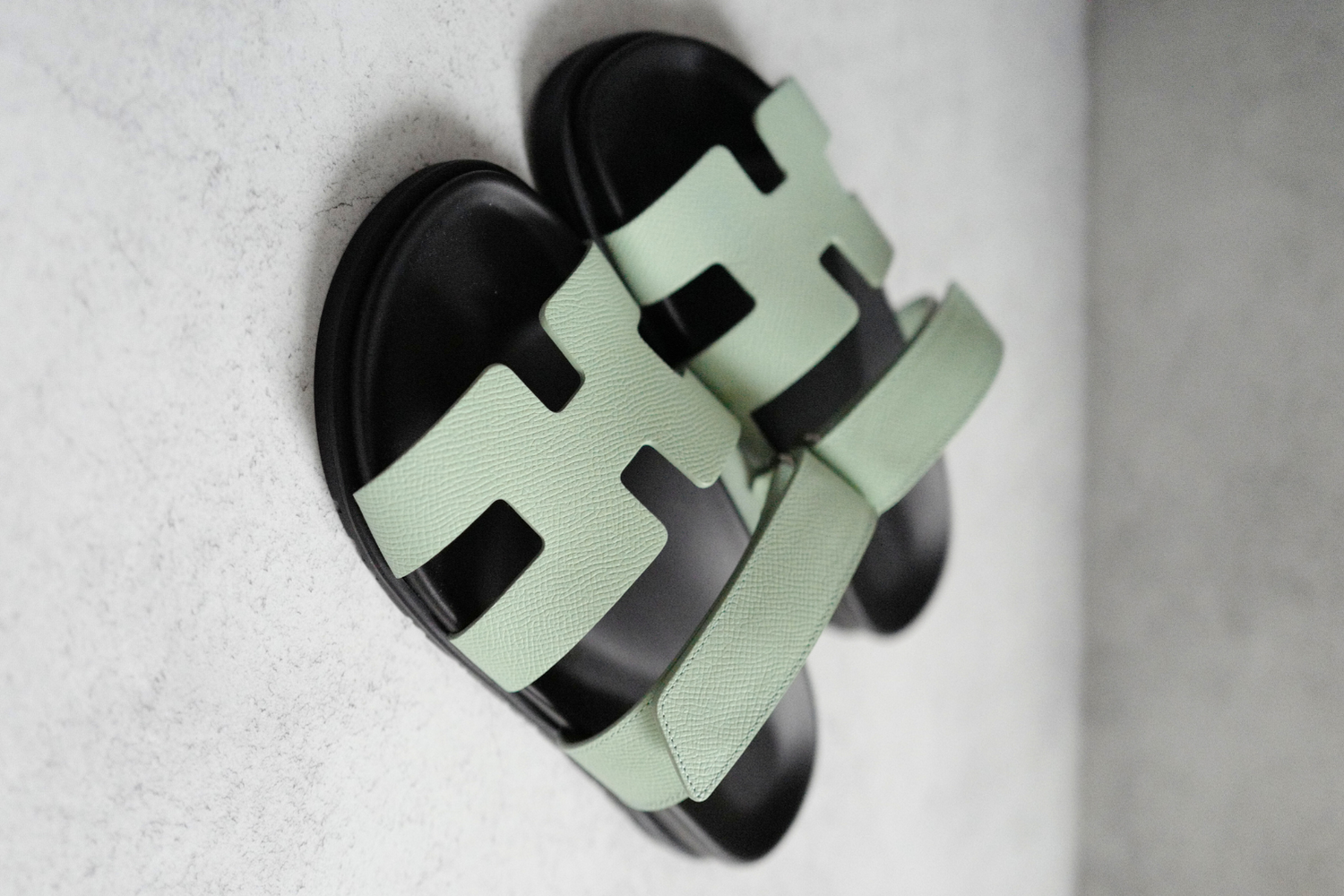 BNIB Hermès Chypre Sandals Vert Jade Green Leather Women’s Size 37