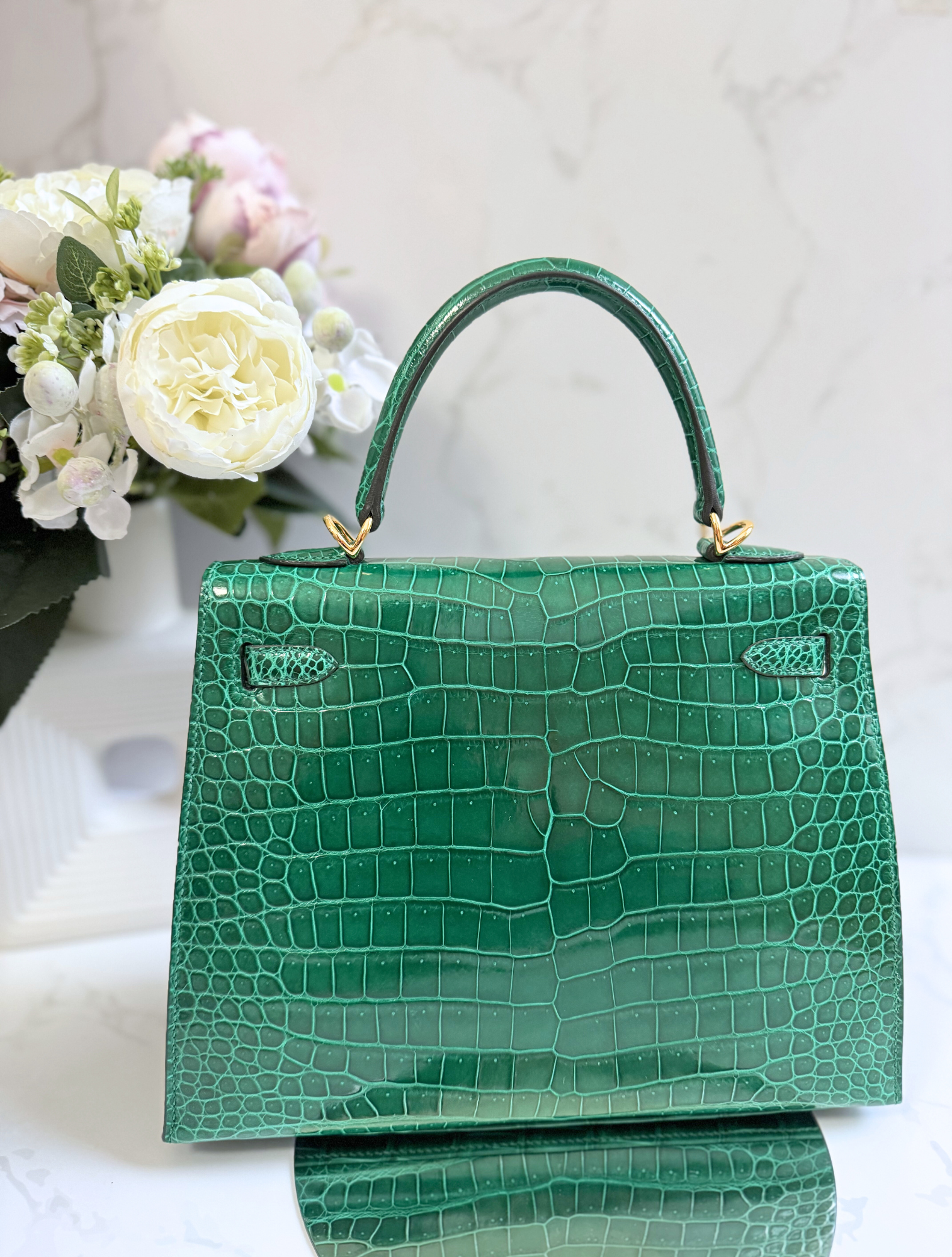 Hermes Kelly 25 Vert Emeraude Shiny Porosus Gold HW New Condition Complete Rec