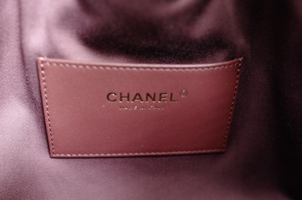 NEW CHANEL Spring-Summer 2025 25S Small Hobo Bag Grained Calfskin Burgundy