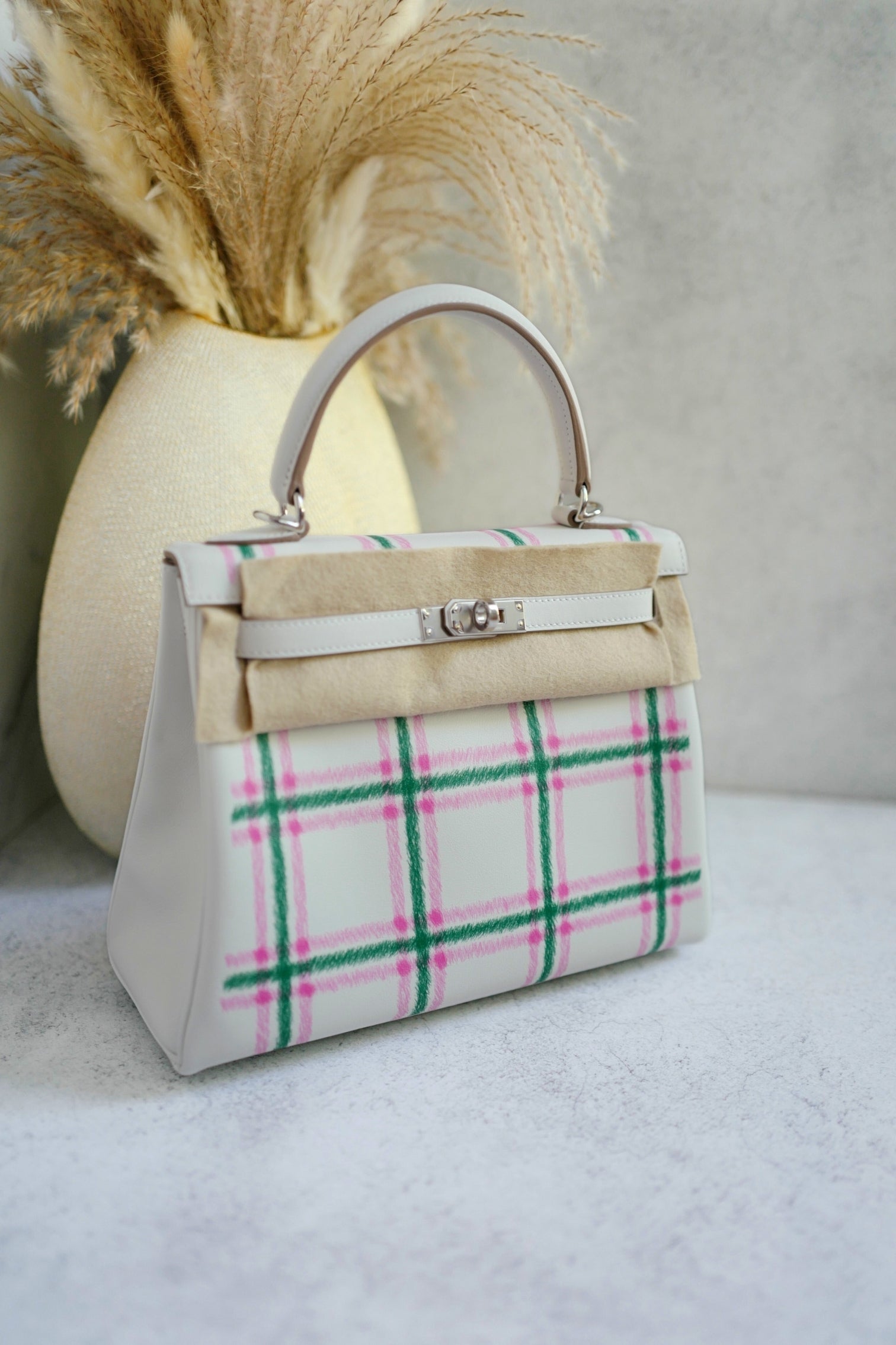 BNIB Hermès Kelly 25 Sellier Tartan Pattern White Leather Handbag With Palladium Hardware