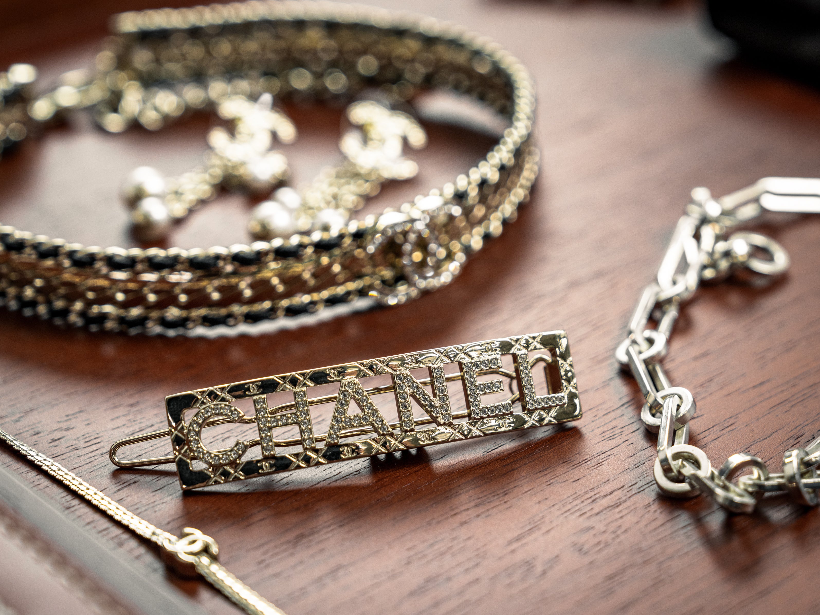 BNIB CHANEL Gold Barrette – Spring/Summer 2025 Collection 25P