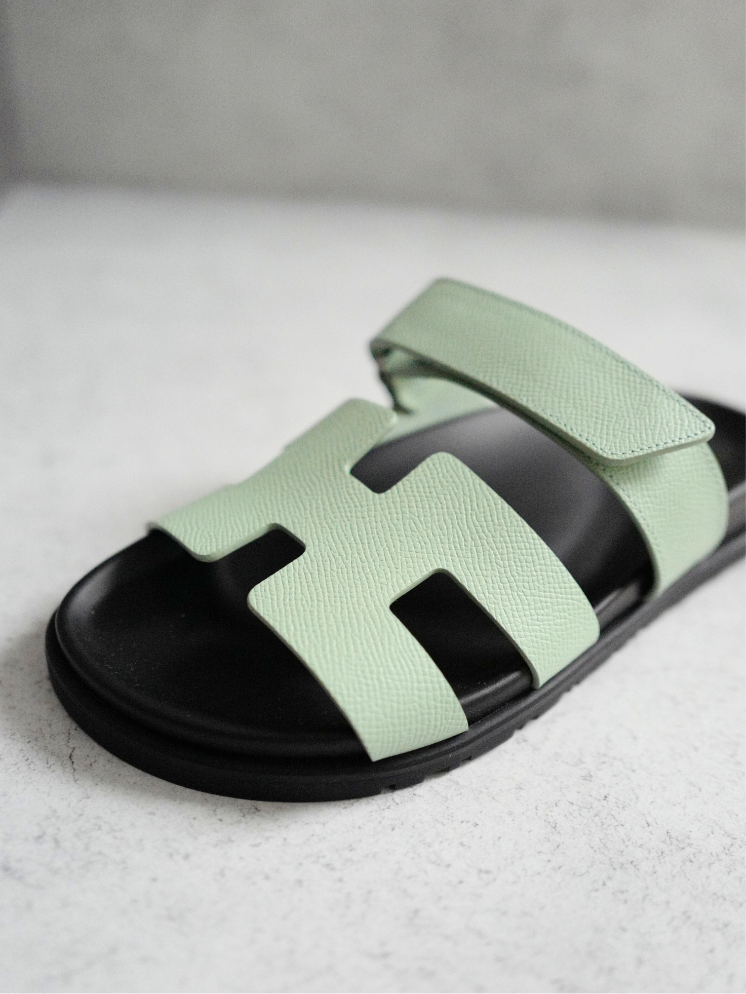 BNIB Hermès Chypre Sandals Vert Jade Green Leather Women’s Size 37