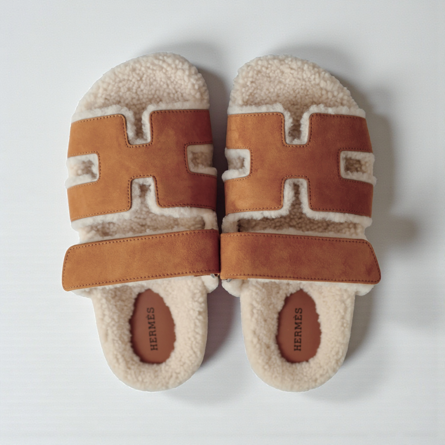 Hermès Chypre Sandal Naturel Écru Suede Shearling Women’s Size 38 – Adjustable Strap