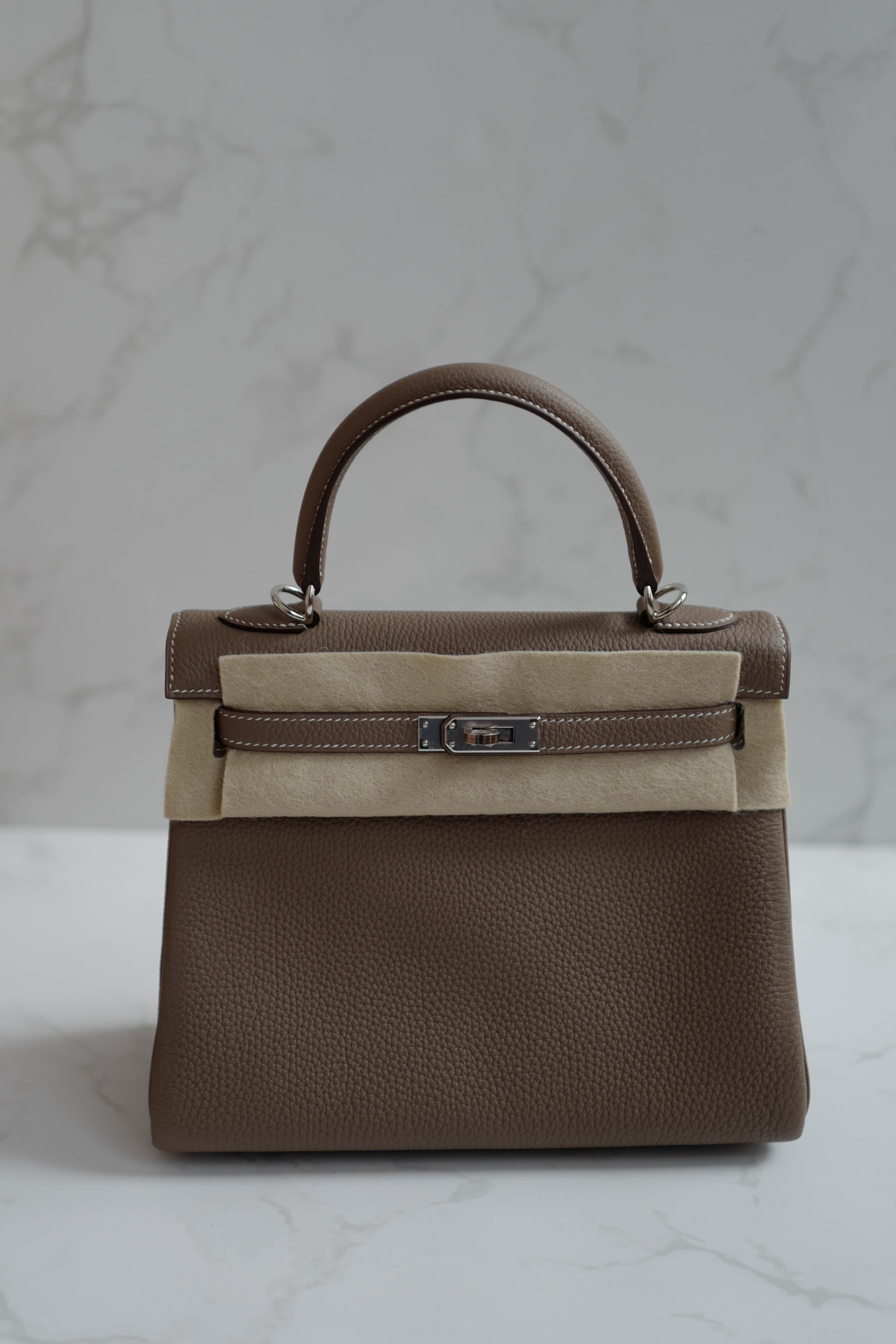 BNIB Hermes Kelly 25 Etoupe Togo Retourne Palladium HW Y 2020 NEW