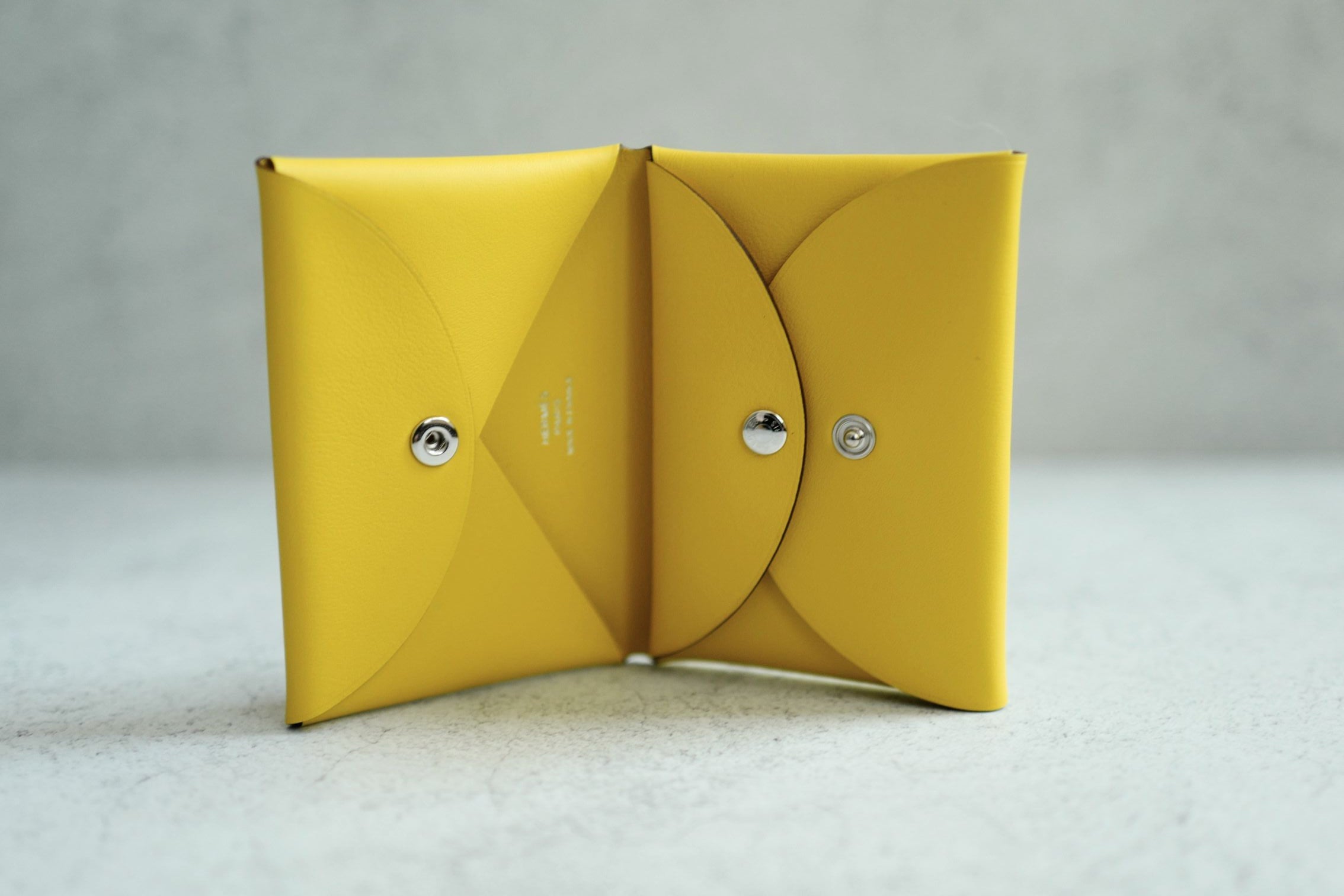 BNIB Limited Edition Hermès Calvi Duo Compact Card Holder Jaune De Naples PHW