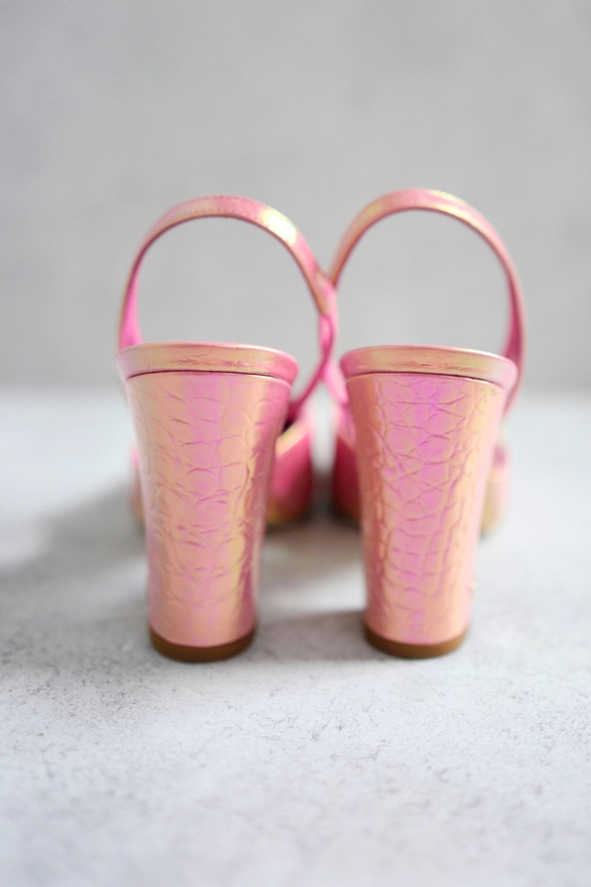 Chanel 26K Matthieu Blazy's Sling Backs Croc Embossed Calfskin Pink Size 38