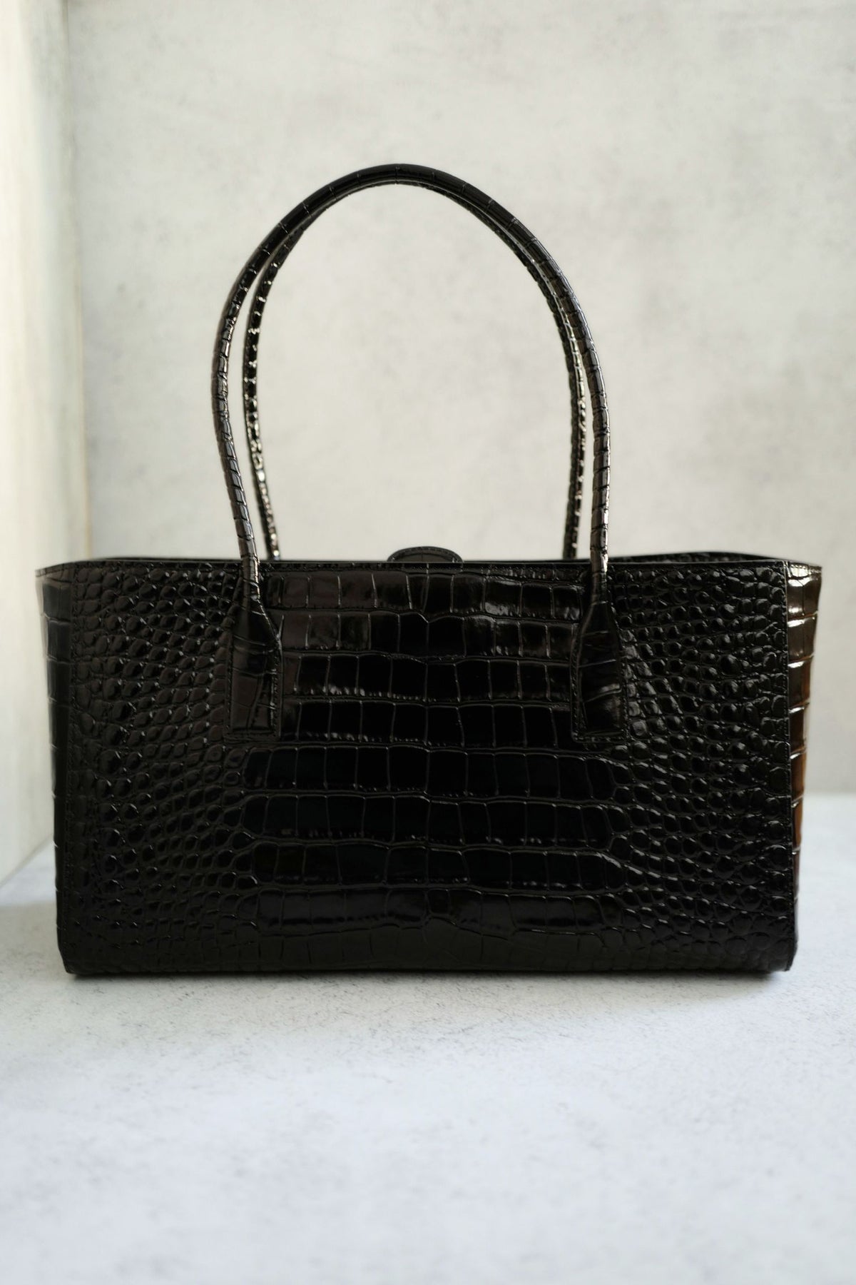 NEW Chanel 26K Matthieu Blazy's Small Tote Black Croc Embossed Calfskin GHW