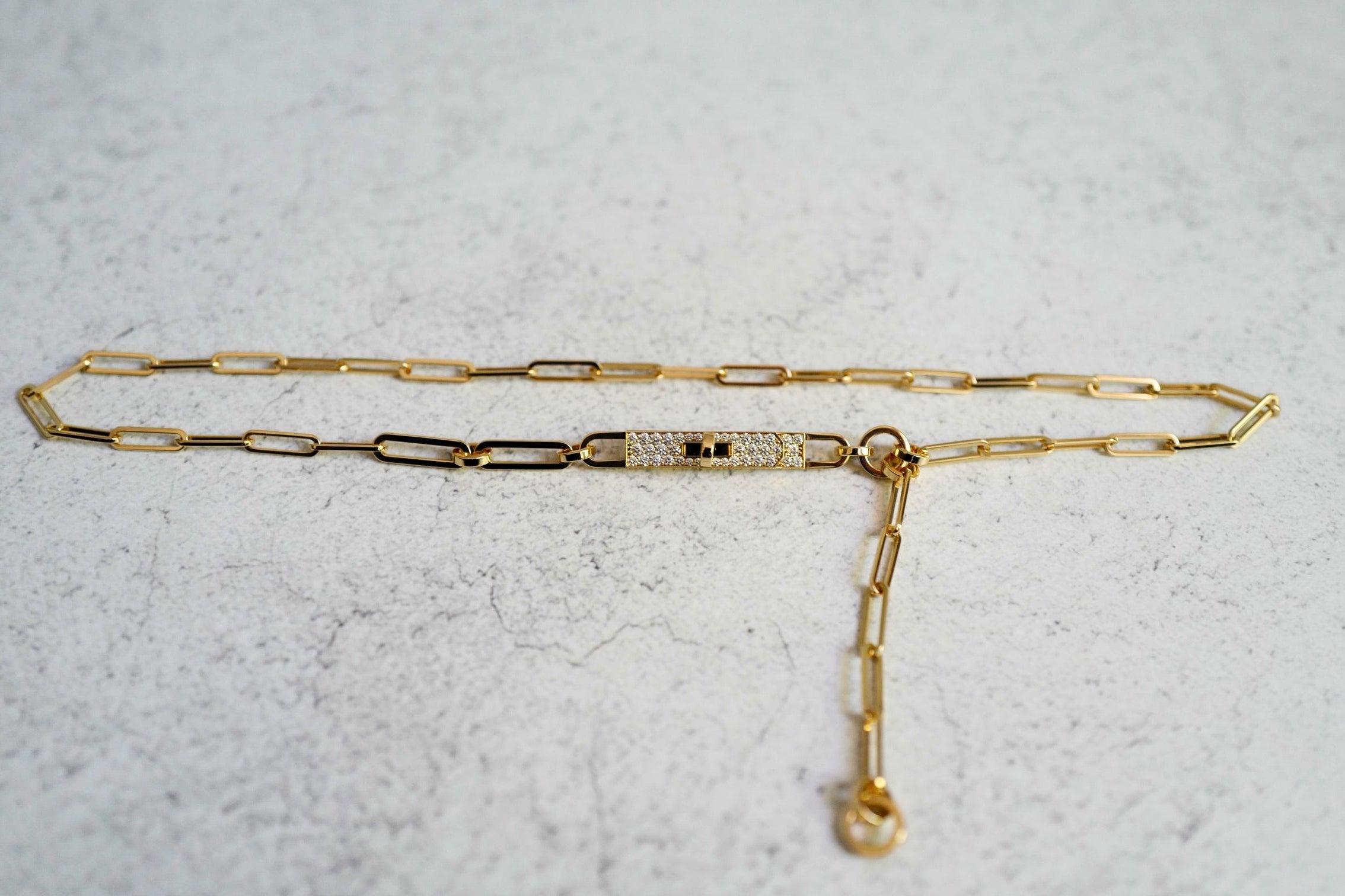 Hermès Kelly Chaine Lariat Necklace 18K Yellow Gold 41 Diamonds Size 40