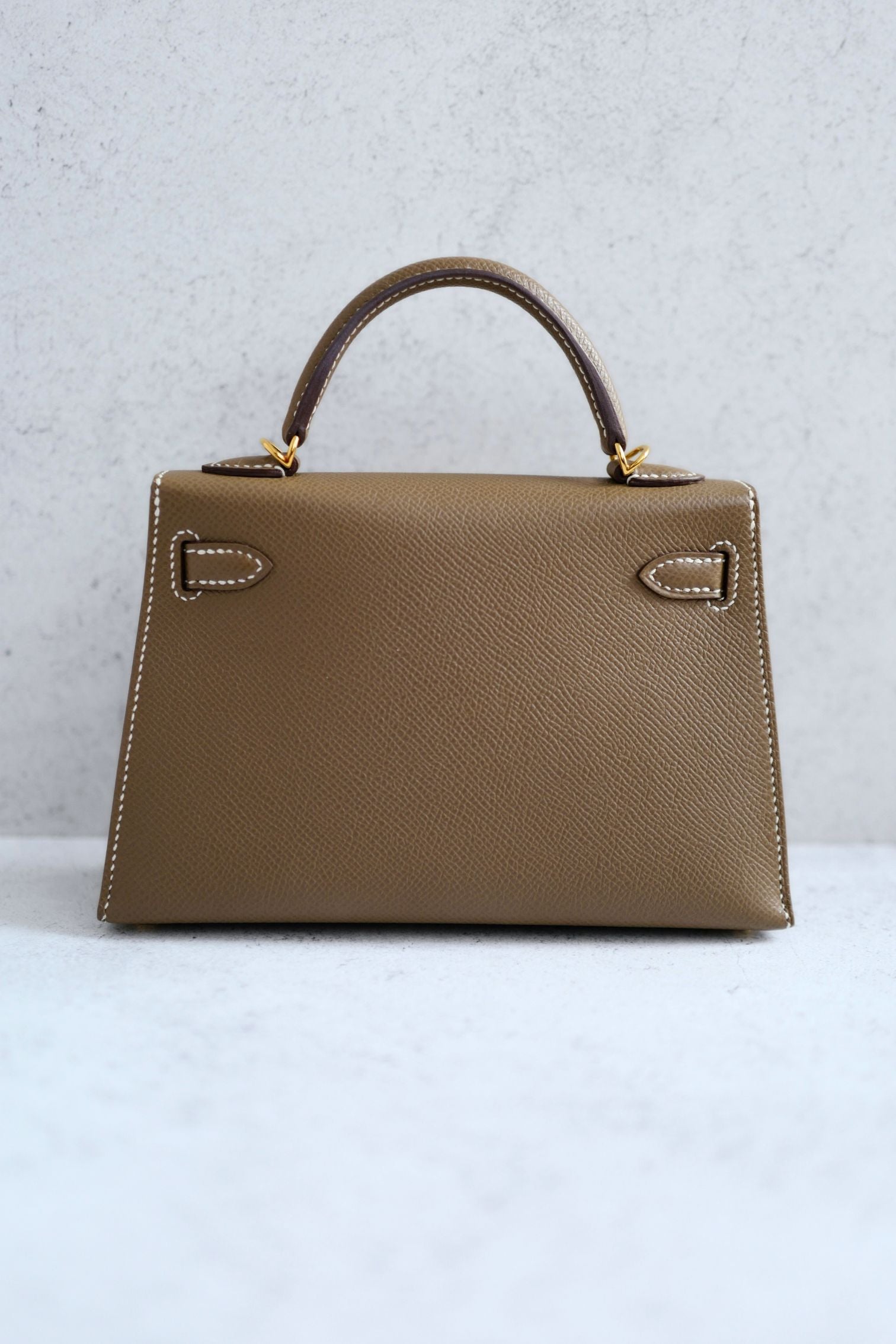 Hermès Mini Kelly Etoupe Epsom Leather Gold Hardware 2023 B Stamp