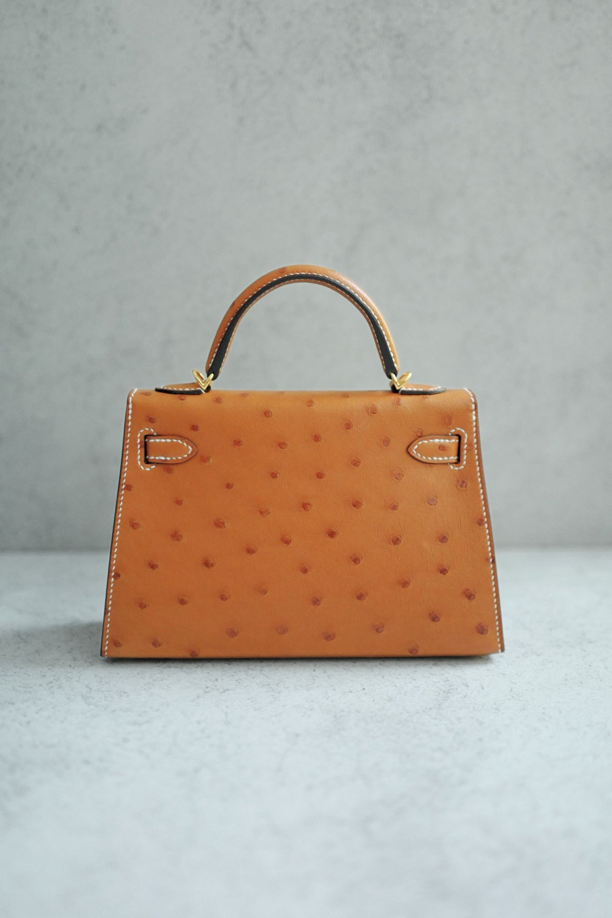 BNIB Hermes Mini Kelly HSS Cognac Ostrich with Craie Stitching GHW G Stamp 2026