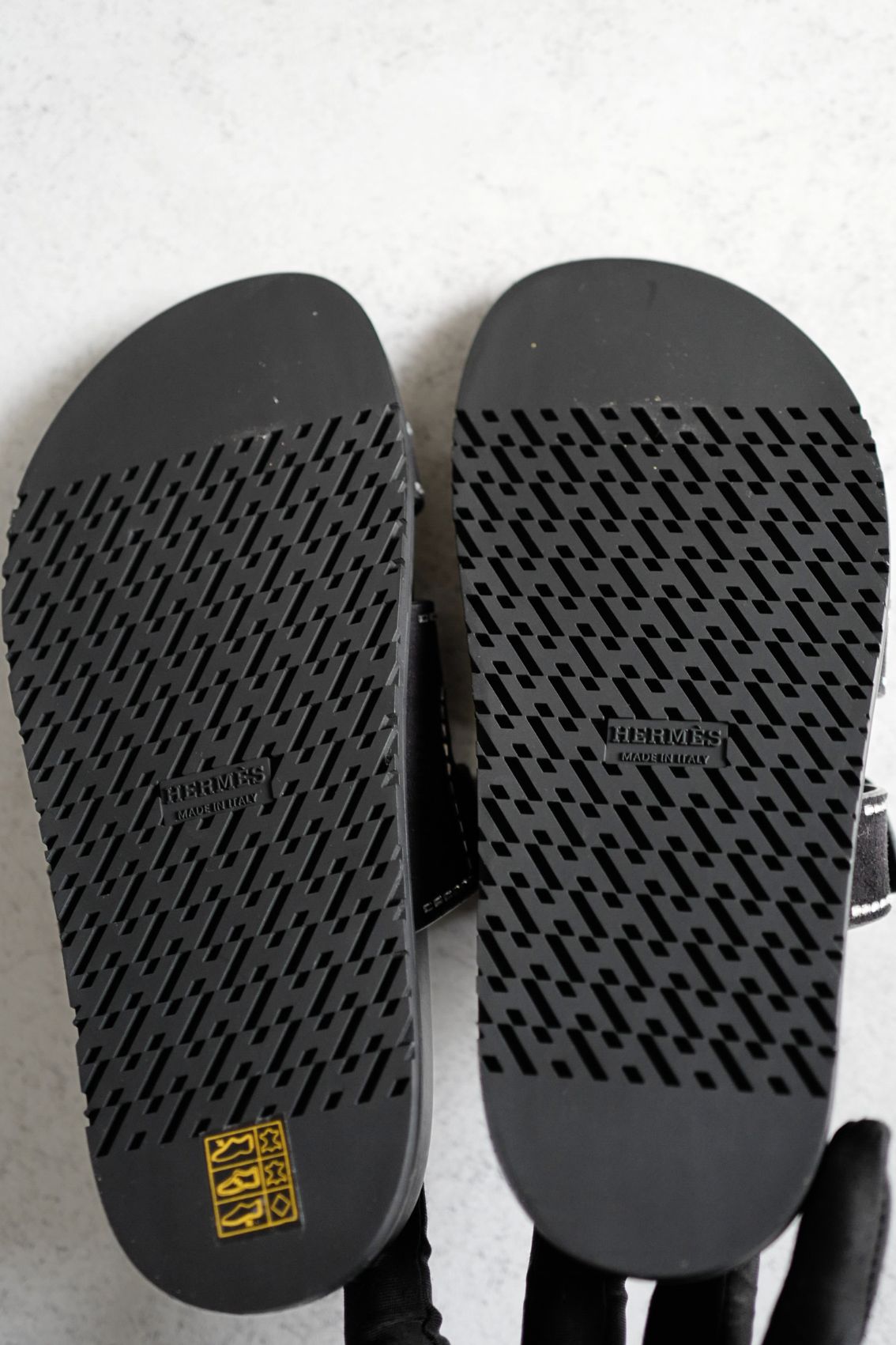 *BNIB* Hermes Womens Chypre Noir with Rhinestone Detail Calfskin Suede Size 37