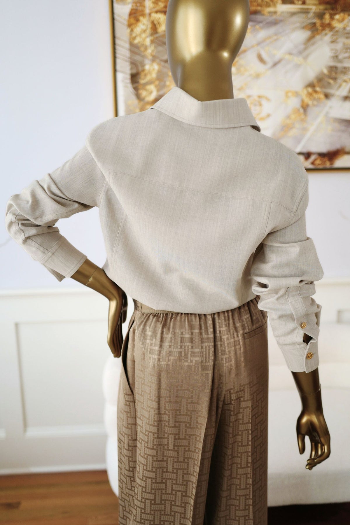 NEW Chanel 26K Women Shirt Wool Tailored Mushroom Beige Size 36