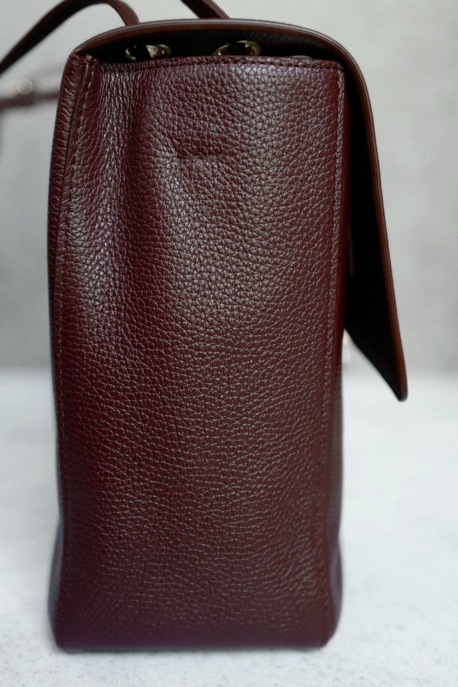 Chanel 26S Matthieu Blazy's Maxi 38 Flapbag Burgundy Grained Calfskin Gold HW