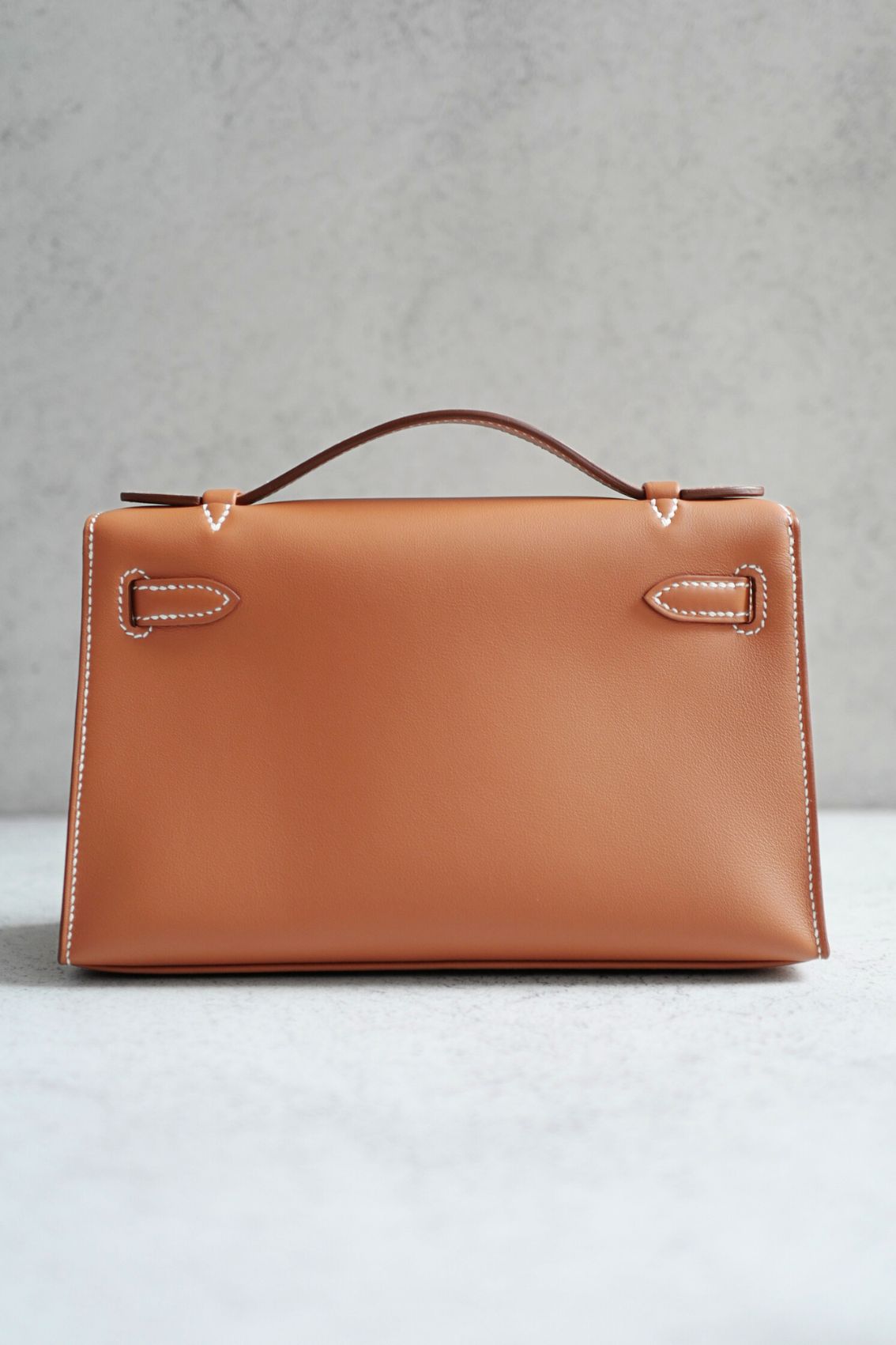 Hermès Kelly Pochette Gold Swift Leather Palladium Hardware K Stamp