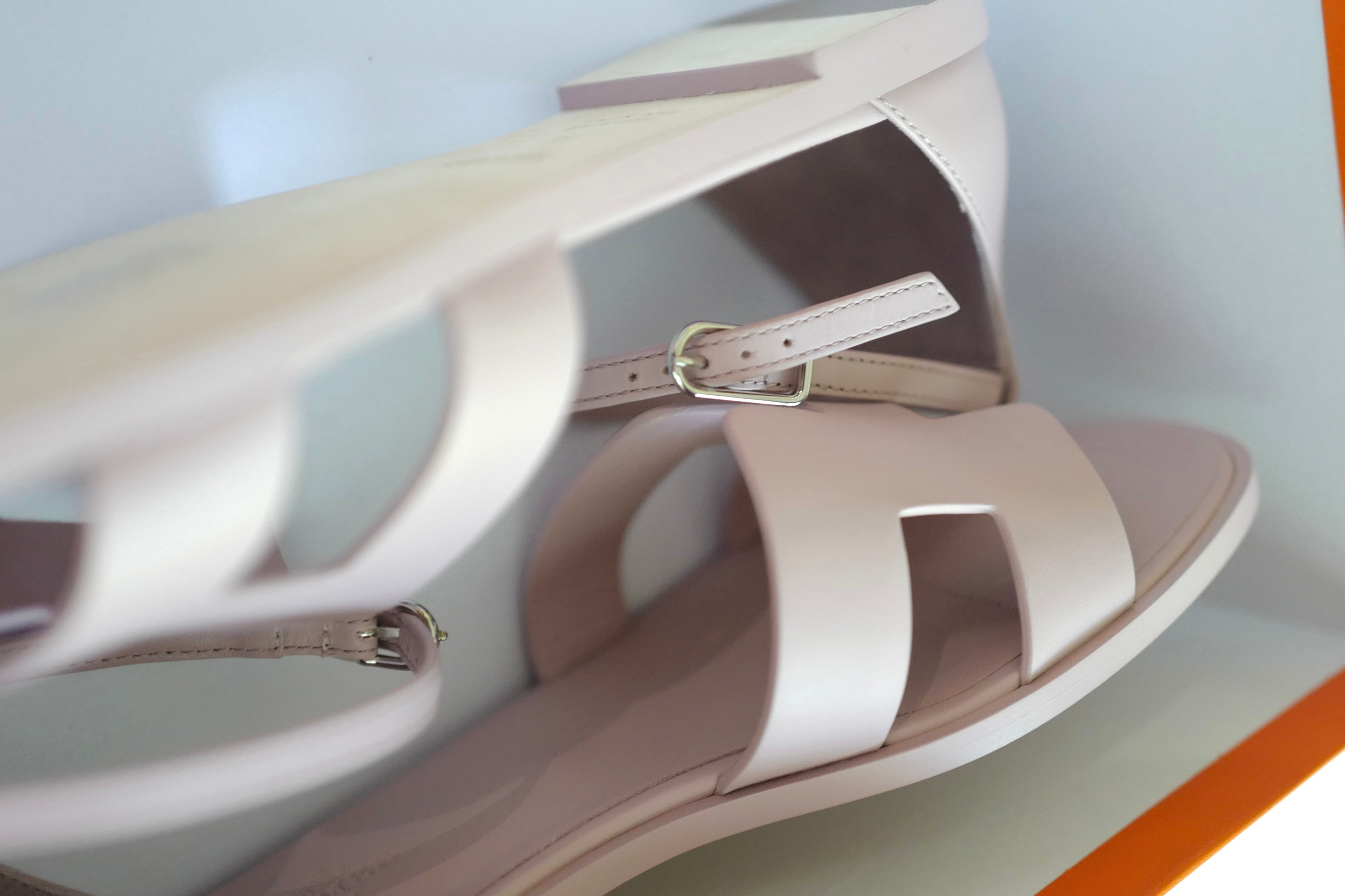 BNIB Hermes Santorini Sandal In rose cancan Size 38