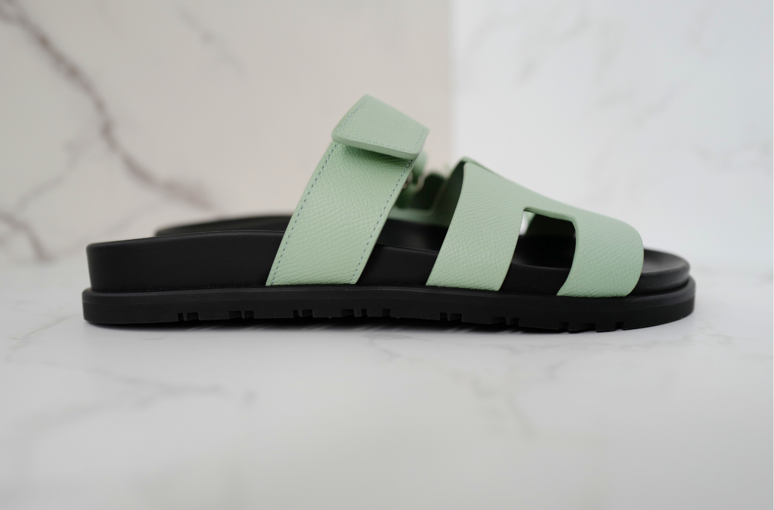 BNIB Hermès Chypre Sandals Vert Jade Green Leather Women’s Size 37