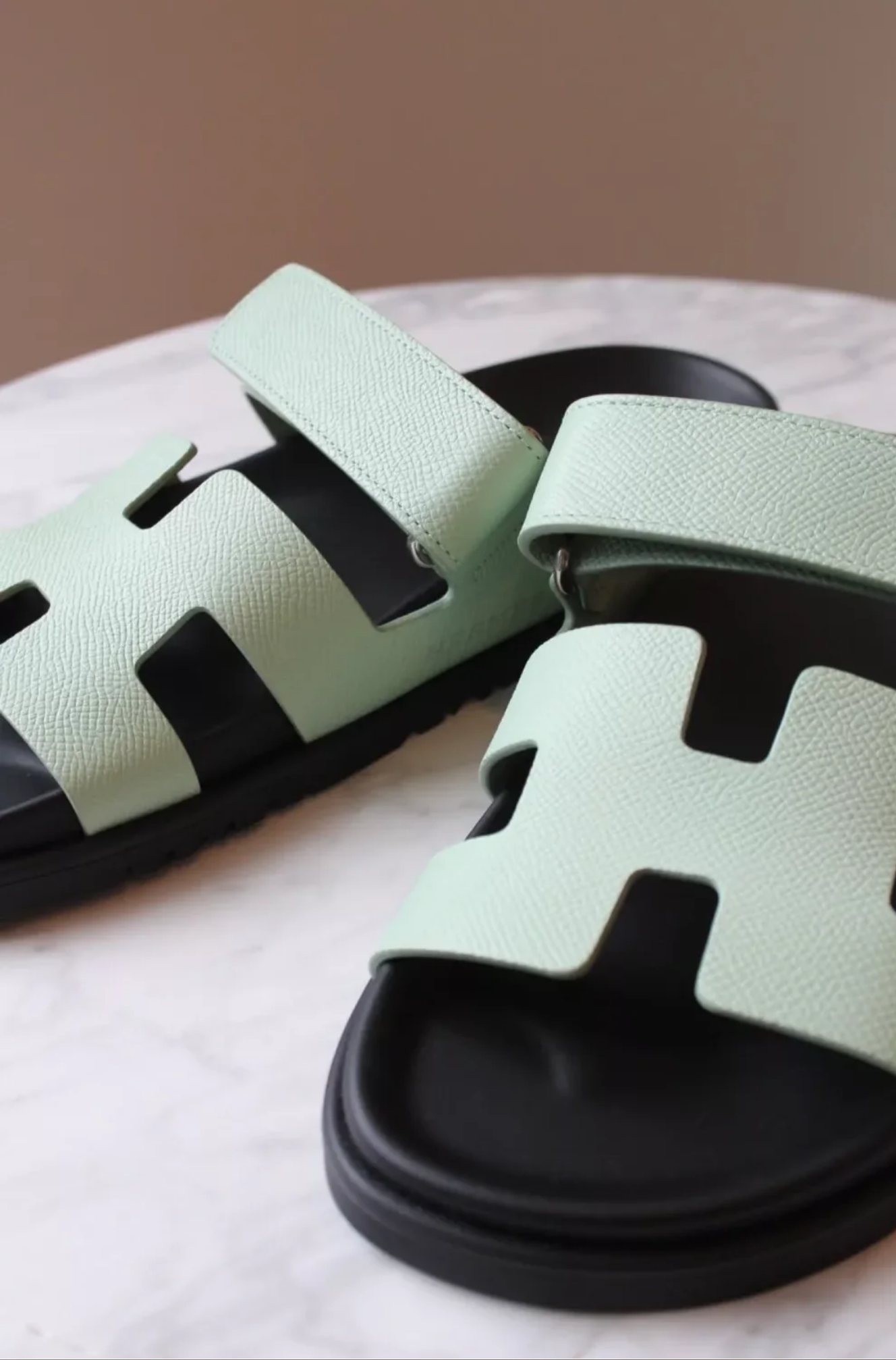 BNIB Hermès Chypre Sandals Vert Jade Green Leather Women’s Size 37
