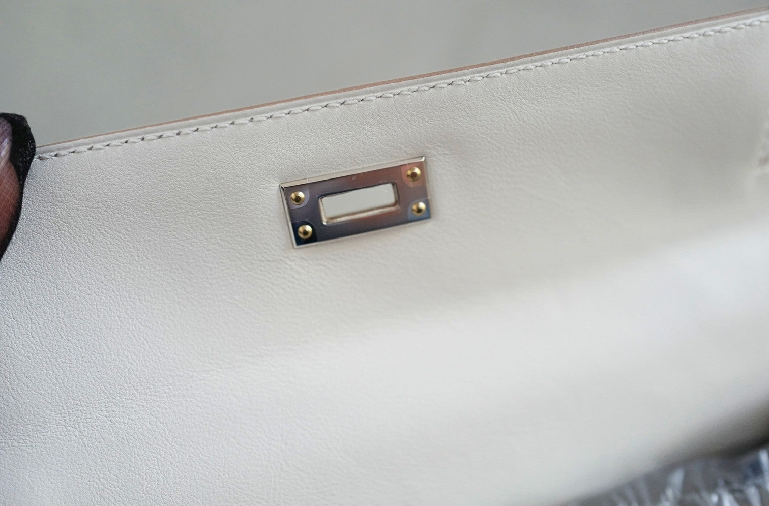 BNIB Hermès Kelly 25 Sellier Tartan Pattern White Leather Handbag With Palladium Hardware