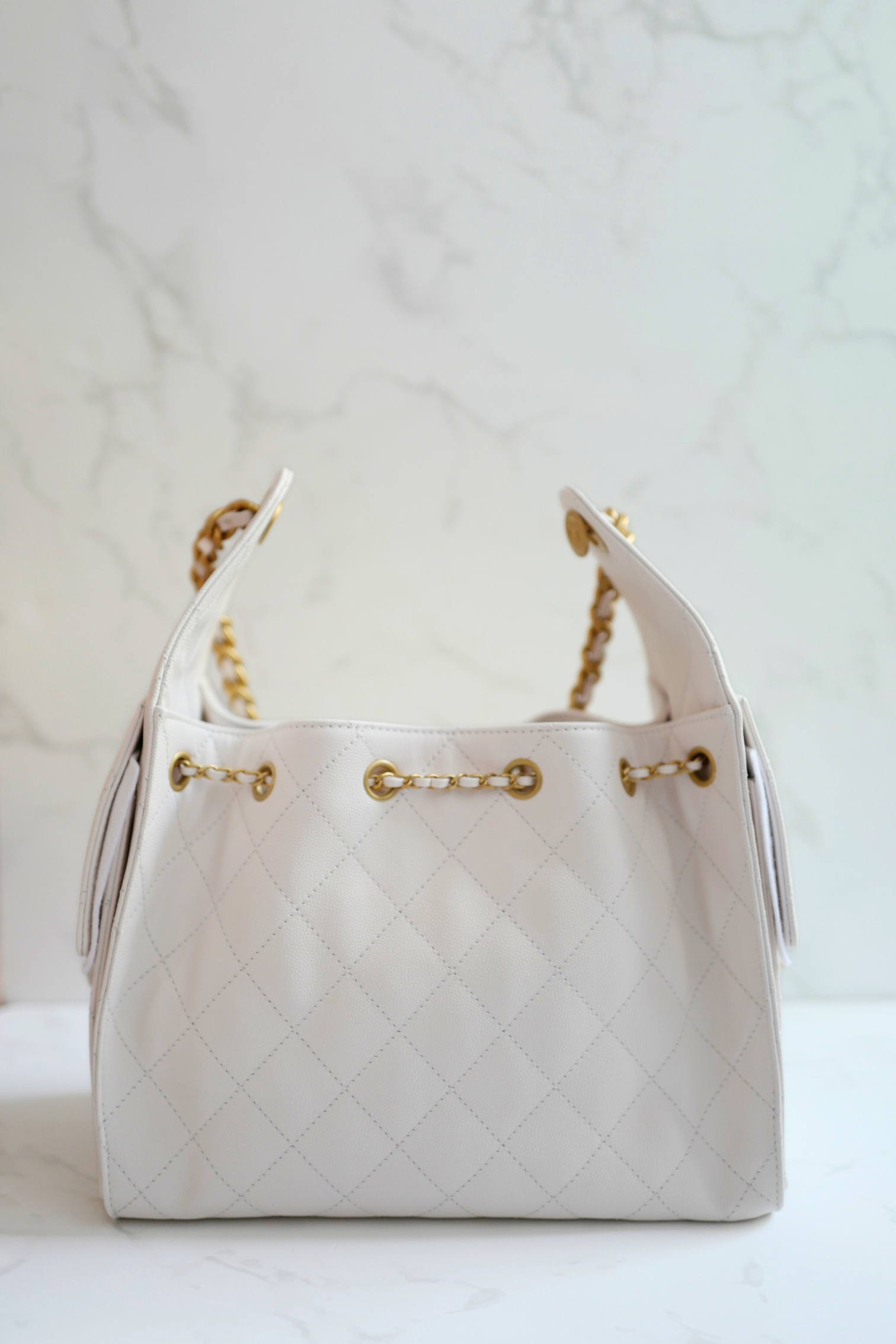 NEW Chanel Hobo Bag Small White Calfskin 25A Gold Hardware
