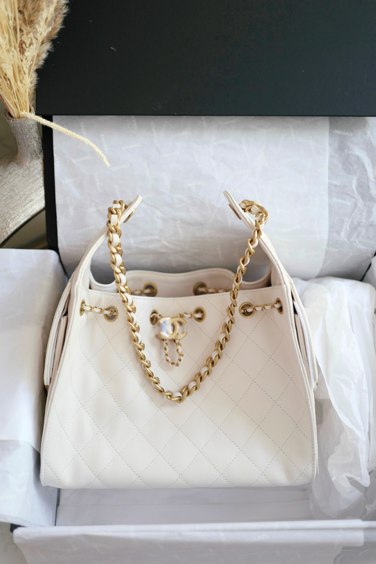 NEW Chanel Hobo Bag Small White Calfskin 25A Gold Hardware