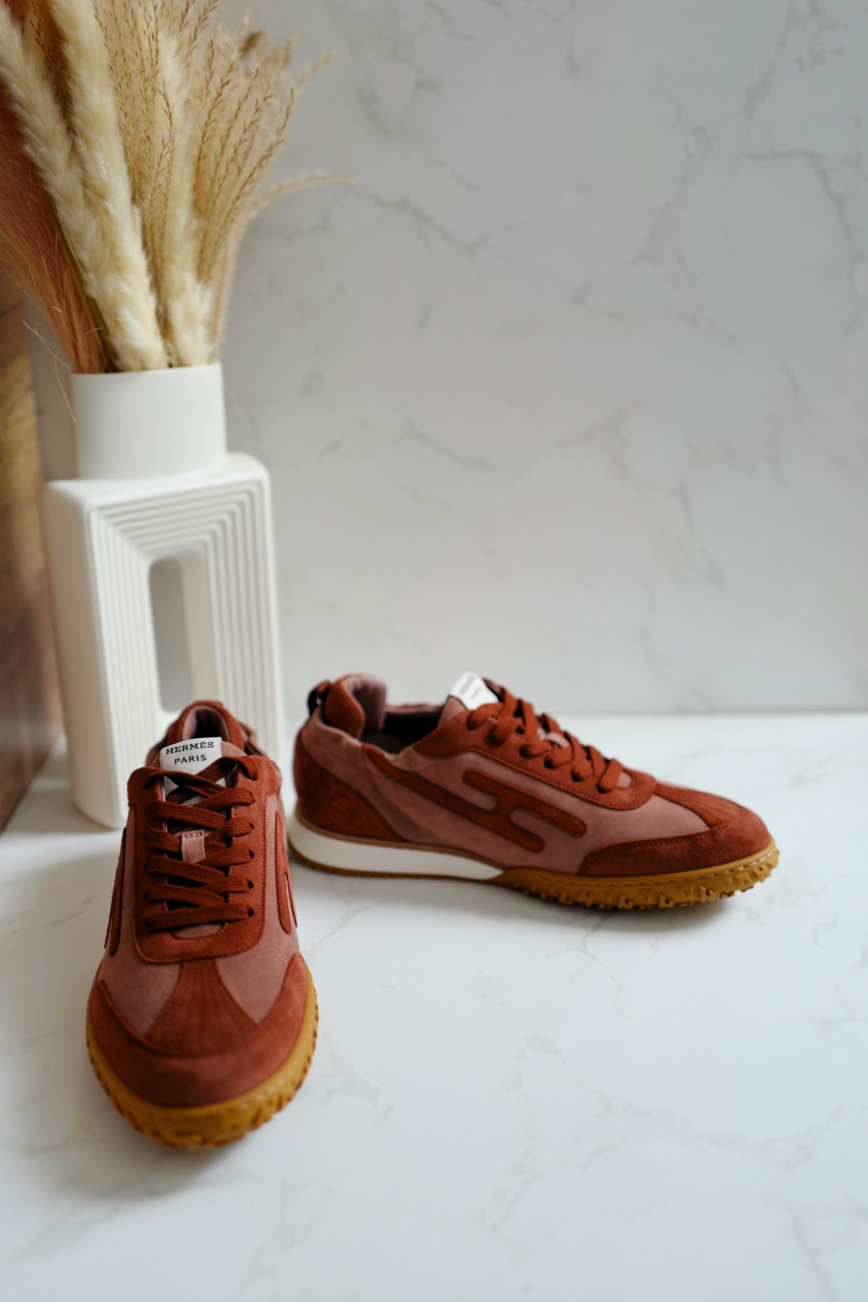 BNIB Hermes Women Sneakers Jet Velvet Rose Antique/Rouge size 38