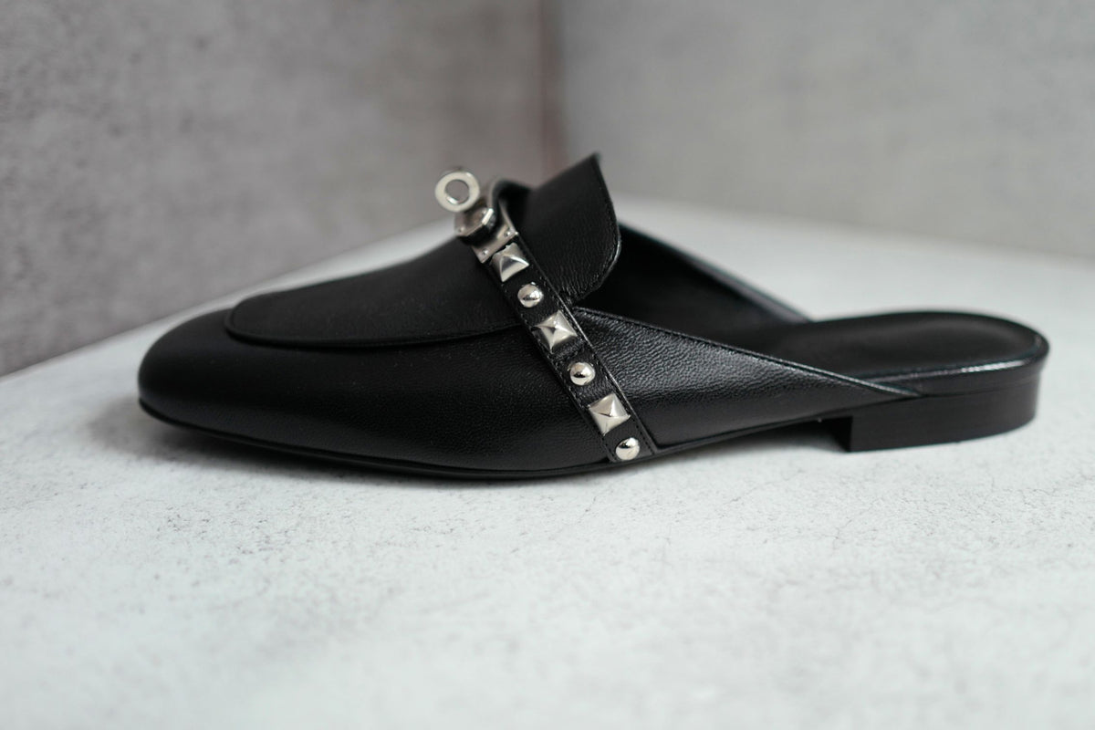 BNIB Hermes Mule Femme OZ Chevre/ Clous Noir 38