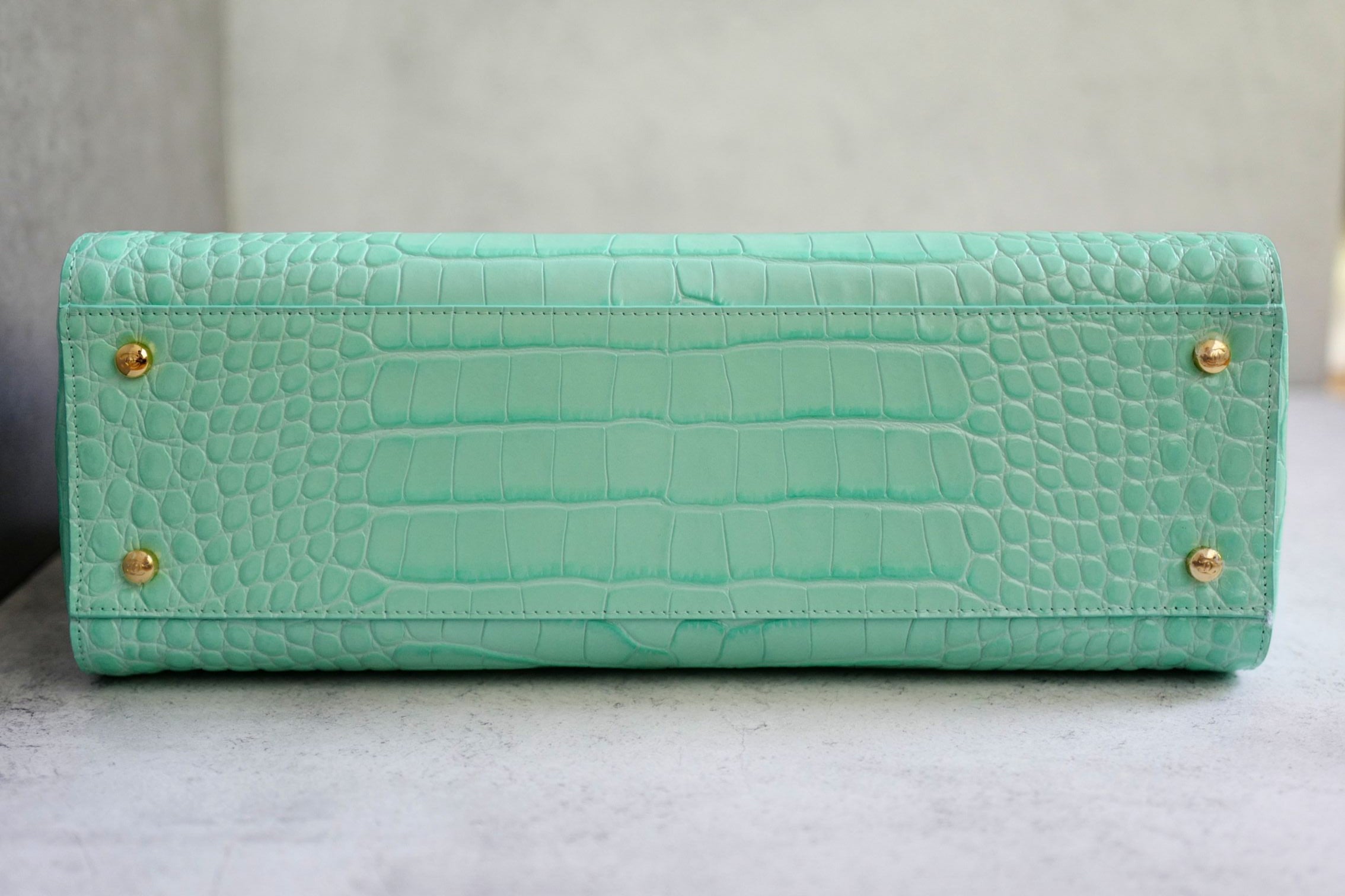Chanel 26S Matthieu Blazy's Small Tote Green Crocodile Embossed Calfskin GHW
