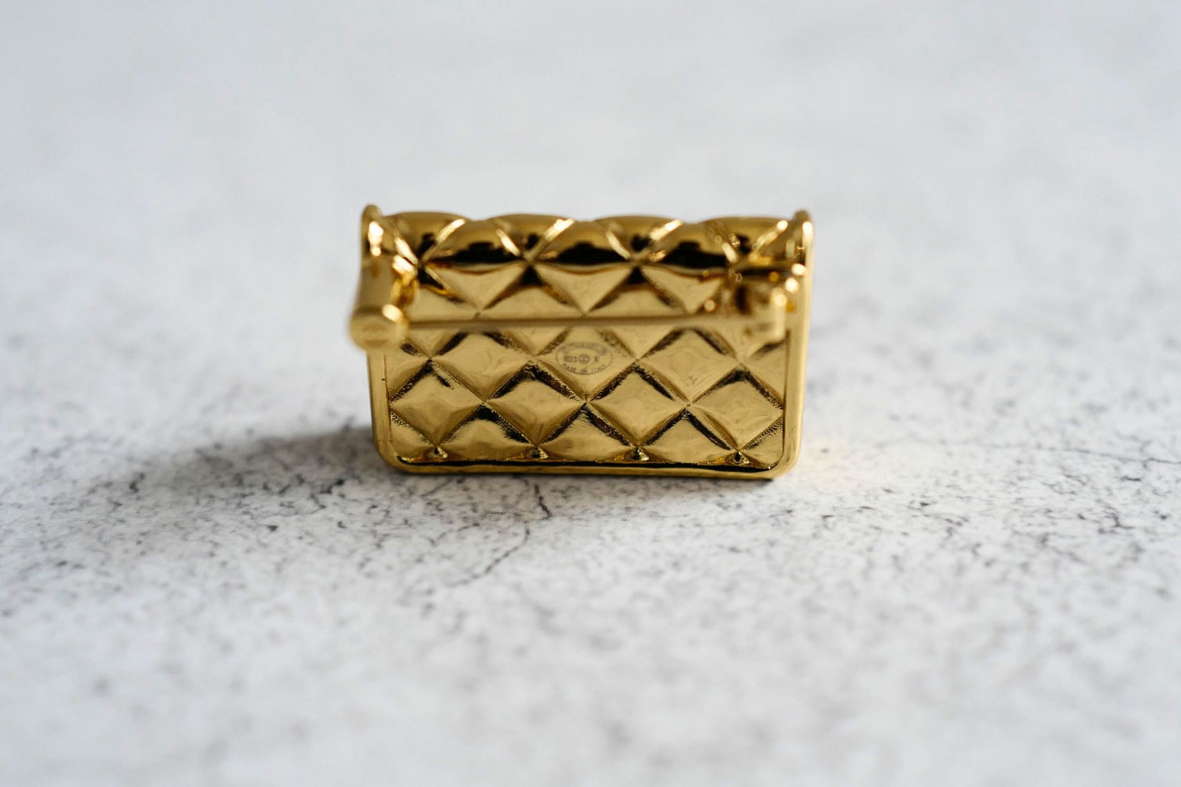 CHANEL Brooch B23K Matelasse bag motif Gold Metal BNIB NEW