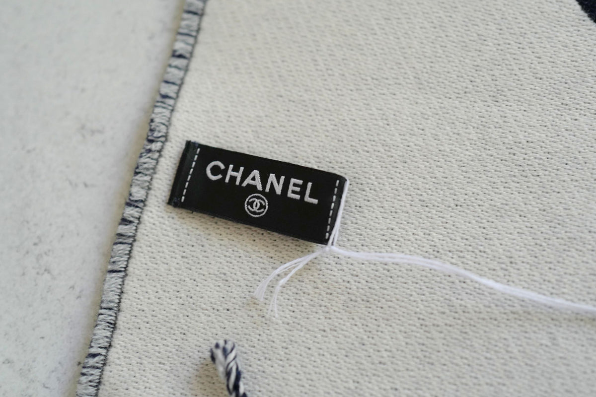 NEW Chanel 25C Wool Shawl Scarf CC Logo Dark Navy Ecru