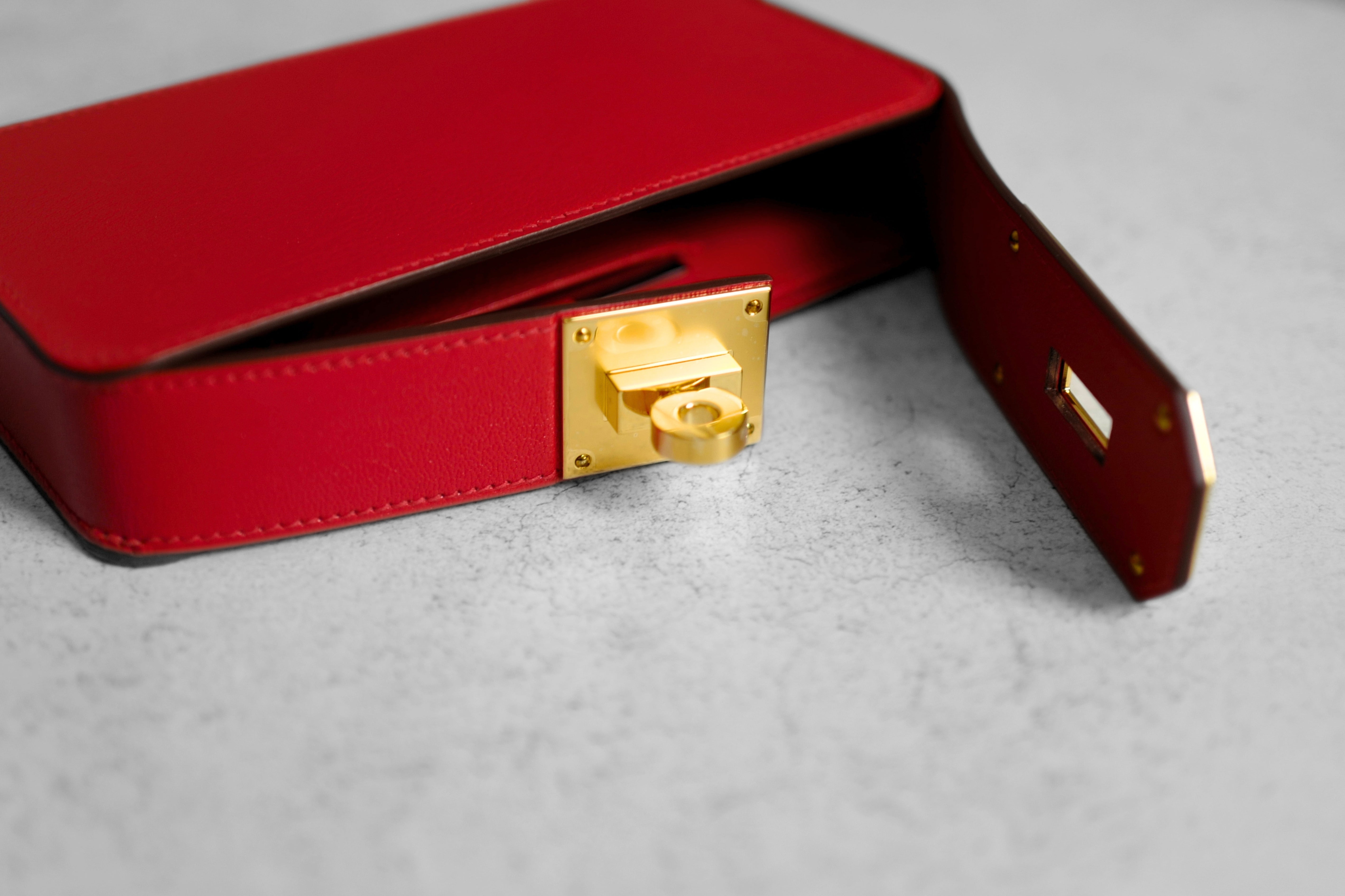 Hermès Clutch Sanglons Rouge de Cœur Chamkila Goatskin Gold Hardware
