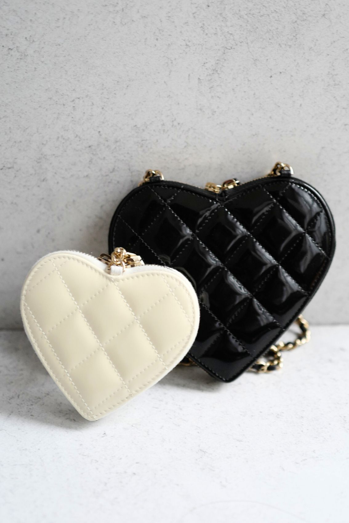 CHANEL 23P Patent Calfskin Quilted CC Heart Clutch With Gold Hardware BNIB Limited Edition