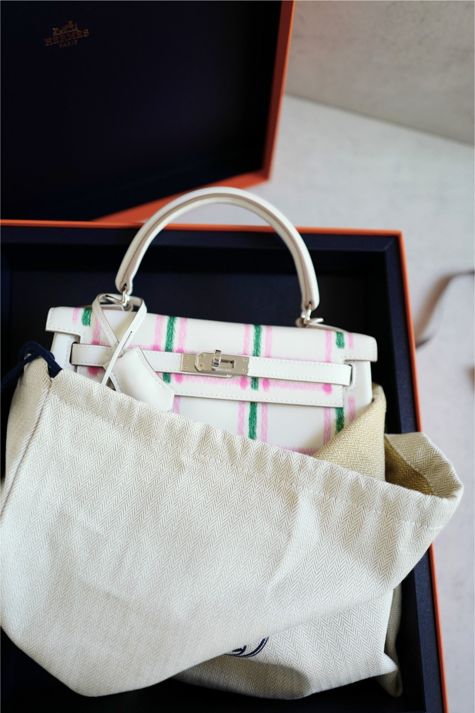 BNIB Hermès Kelly 25 Sellier Tartan Pattern White Leather Handbag With Palladium Hardware