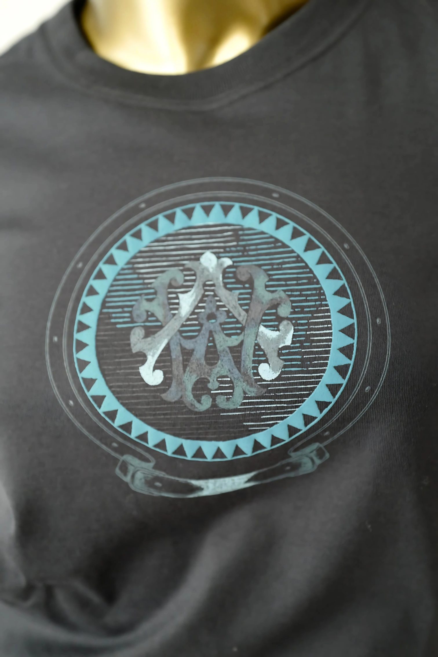 New Hermès Women’s Printed Straight T-Shirt Bleu Noir Size 36