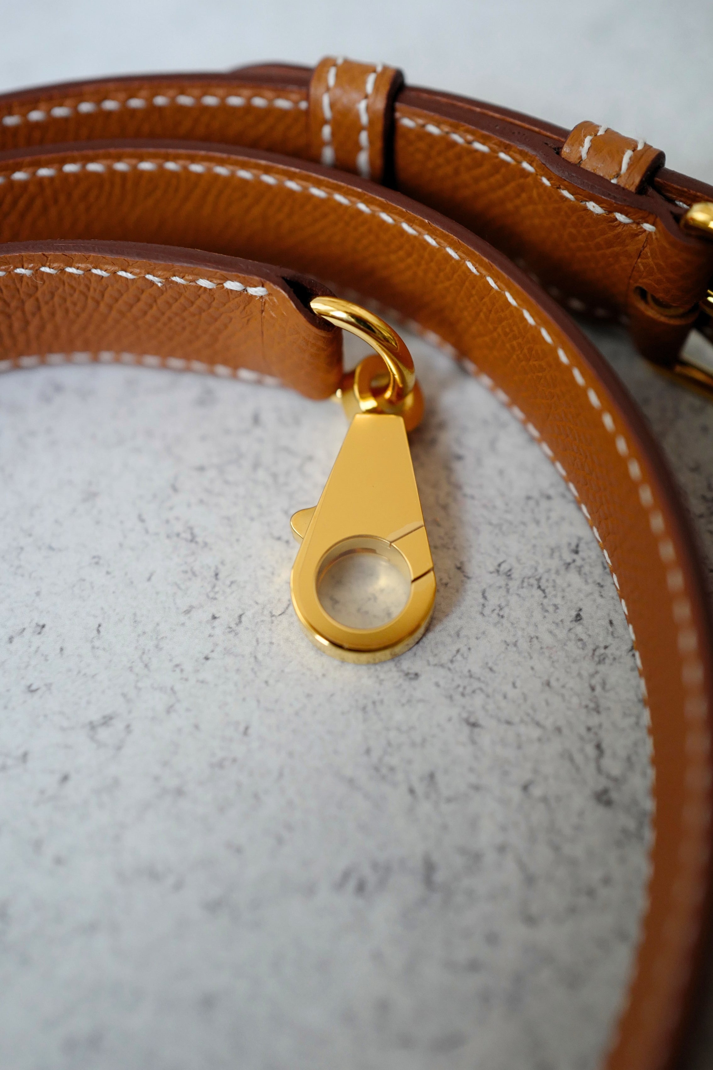 NEW Hermès Adjustable Strap 20mm 85-105 cm Bag Strap Gold Epsom Leather Gold HW